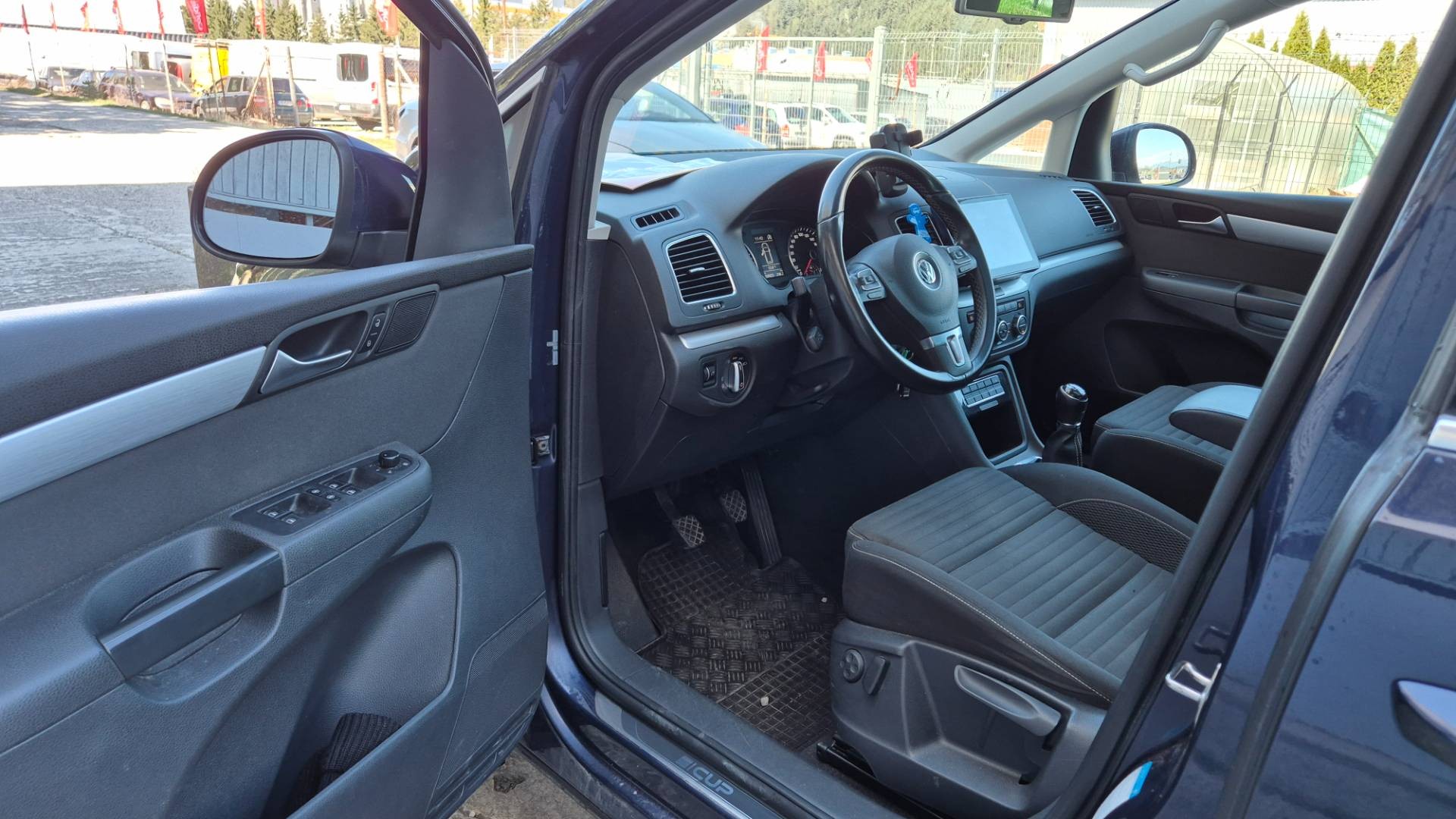 Volkswagen Sharan 2.0 TDI BMT Highline 4MOTION – Obrázok 22