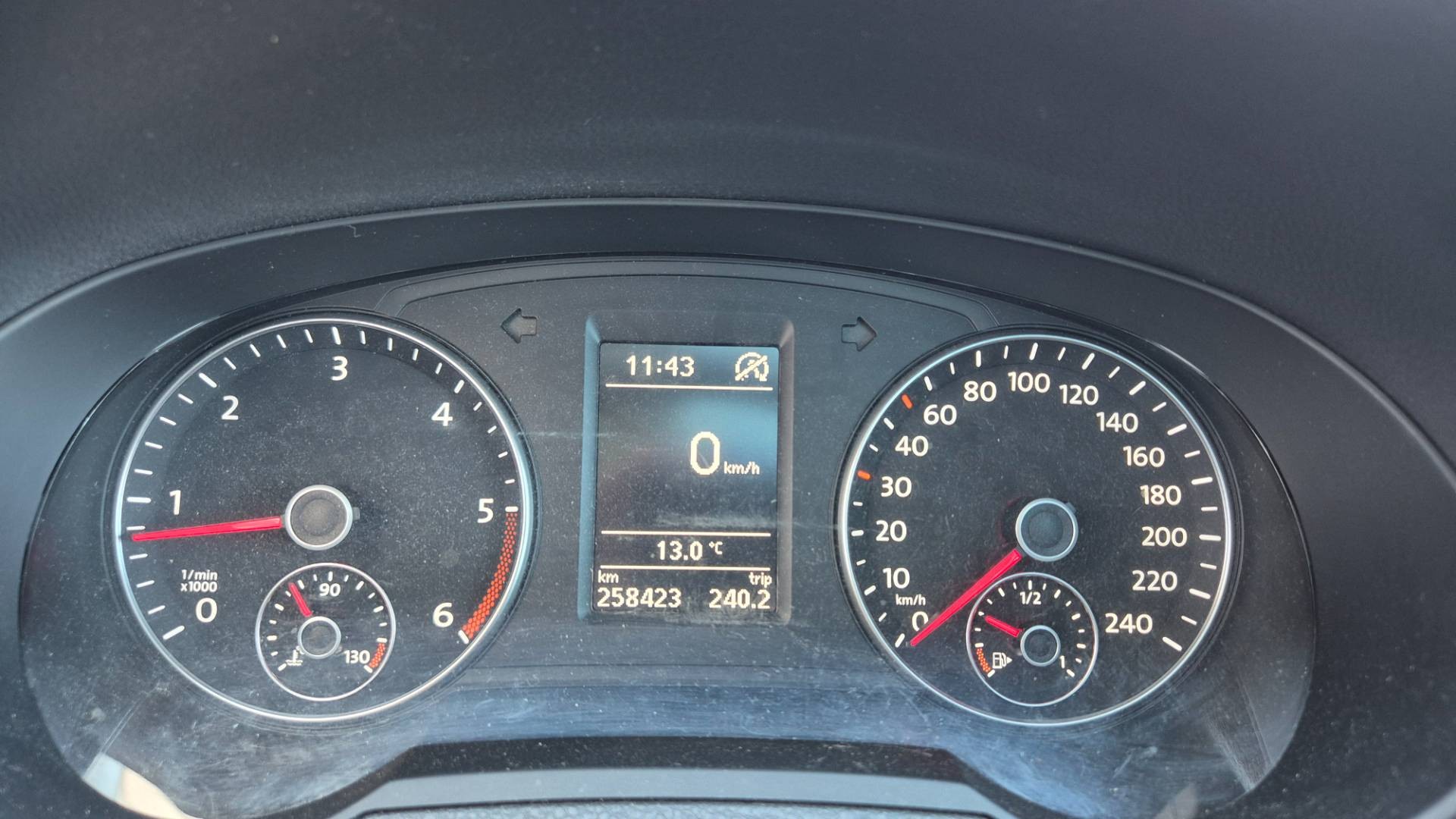 Volkswagen Sharan 2.0 TDI BMT Highline 4MOTION – Obrázok 40