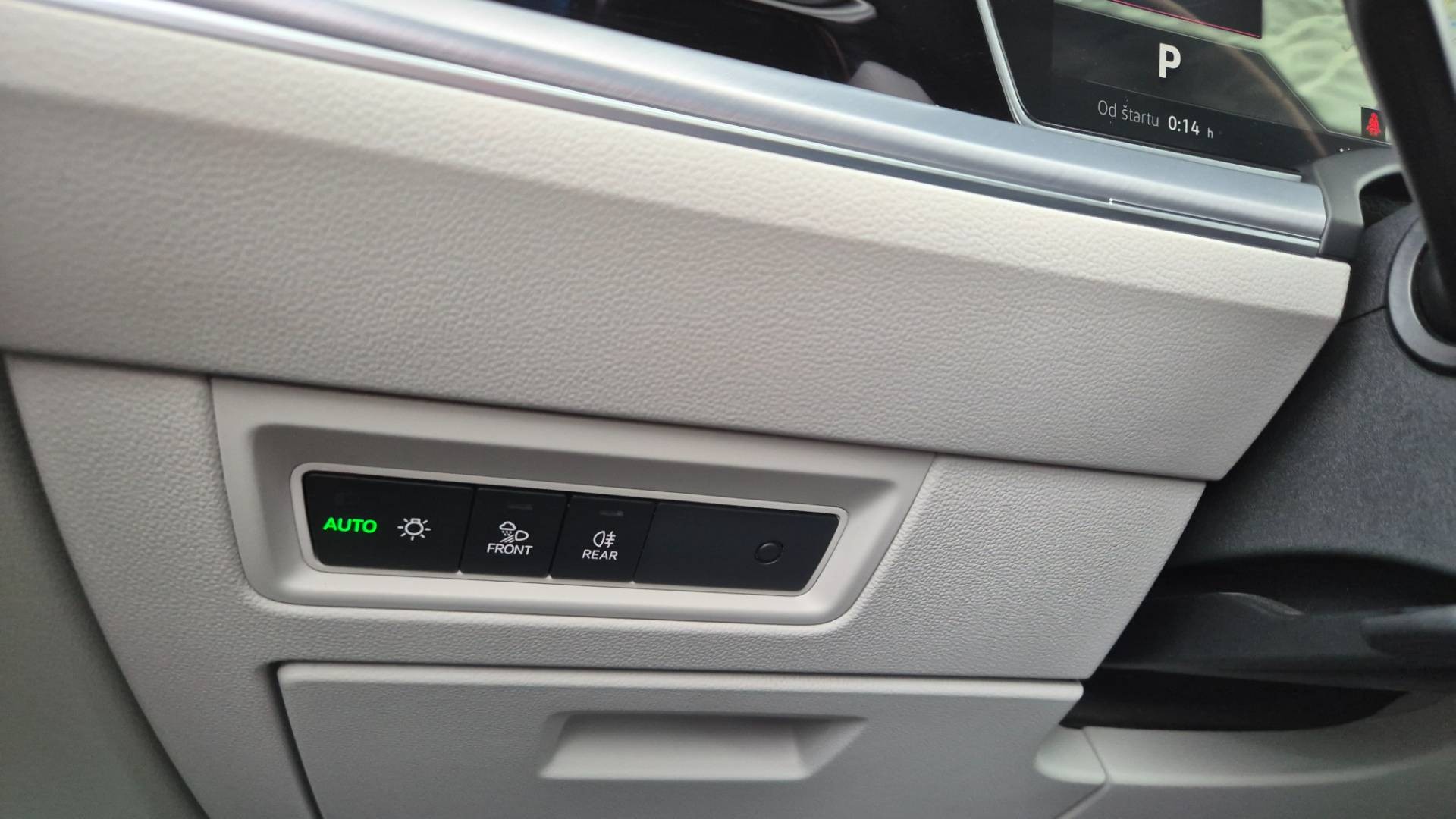 Volkswagen Touareg 3.0 V6 TDI SCR 286k Elegance 4Motion Tiptronic – Obrázok 43