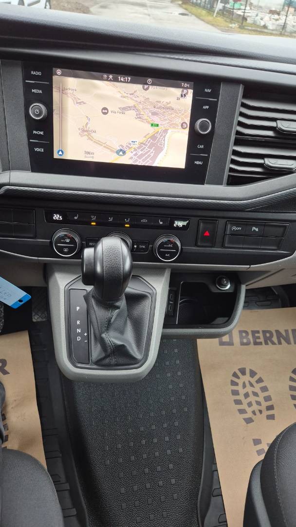 Volkswagen T6 Caravelle 2.0 TDI 150k KR Highline DSG – Obrázok 34