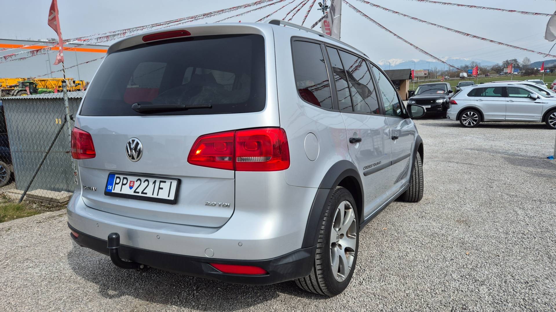 Volkswagen Touran 2.0 TDI Cross – Obrázok 7