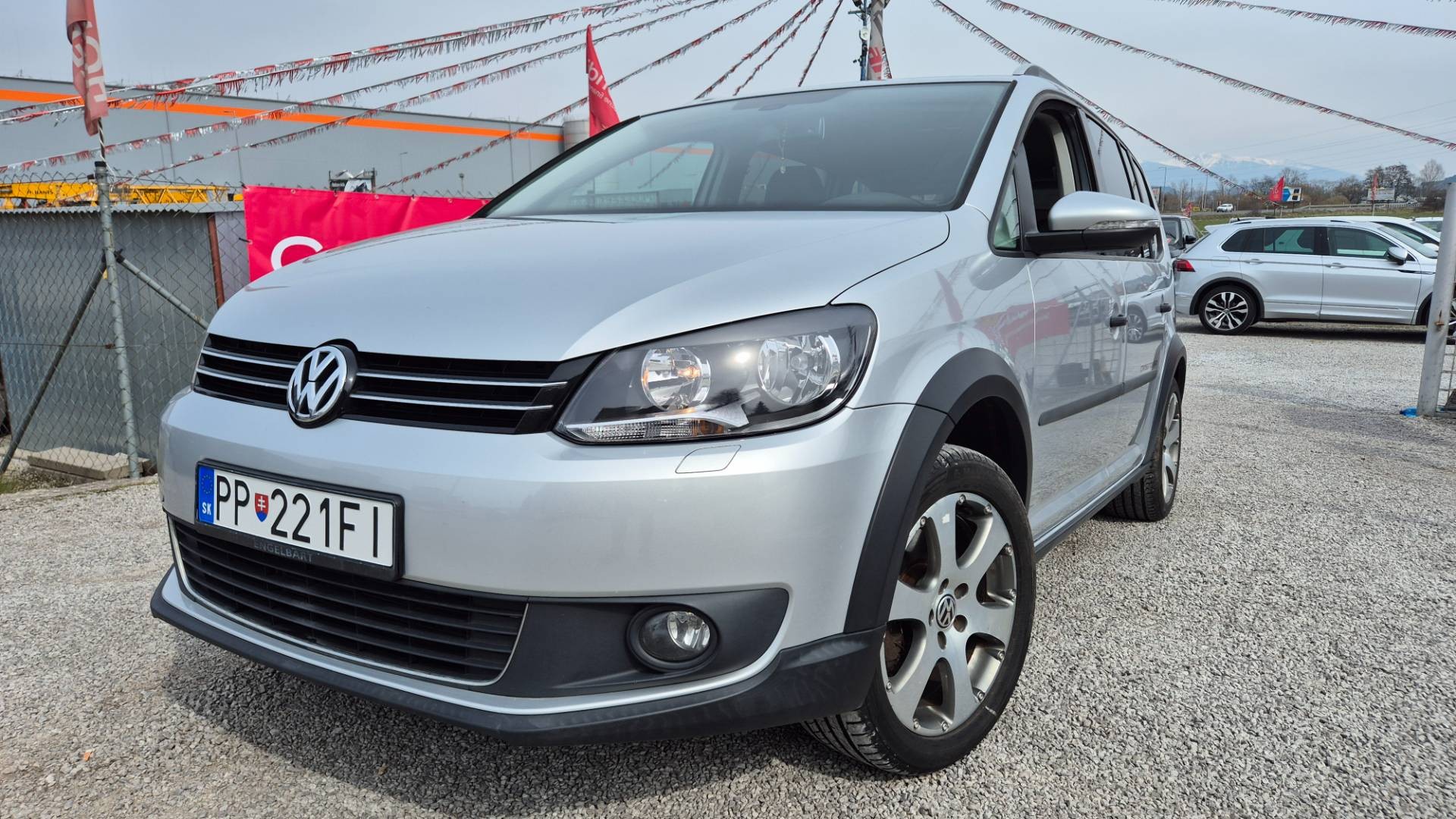 Volkswagen Touran 2.0 TDI Cross – Obrázok 13