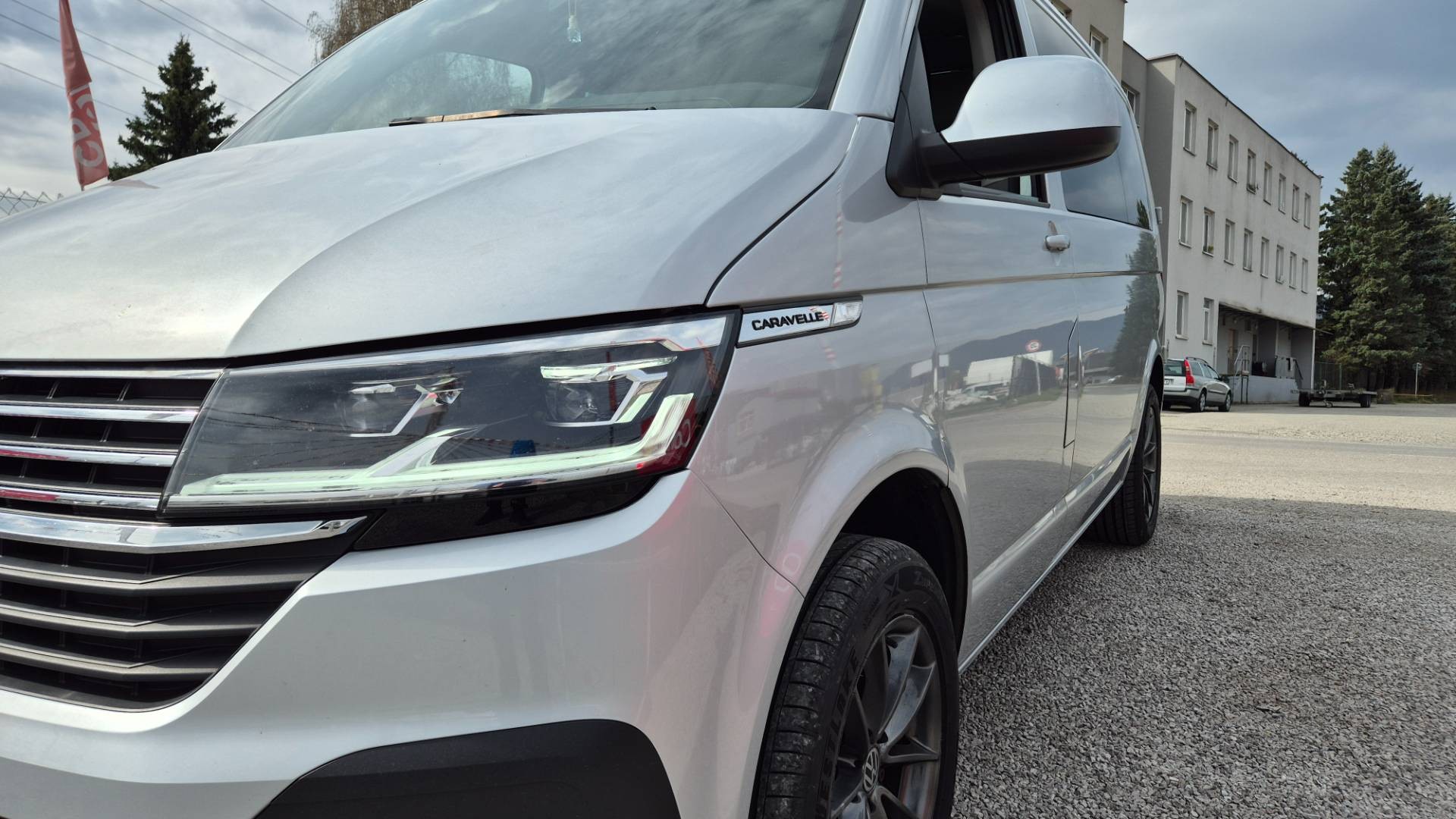 Volkswagen T6 Caravelle 2.0 TDI 150k KR Highline DSG – Obrázok 14