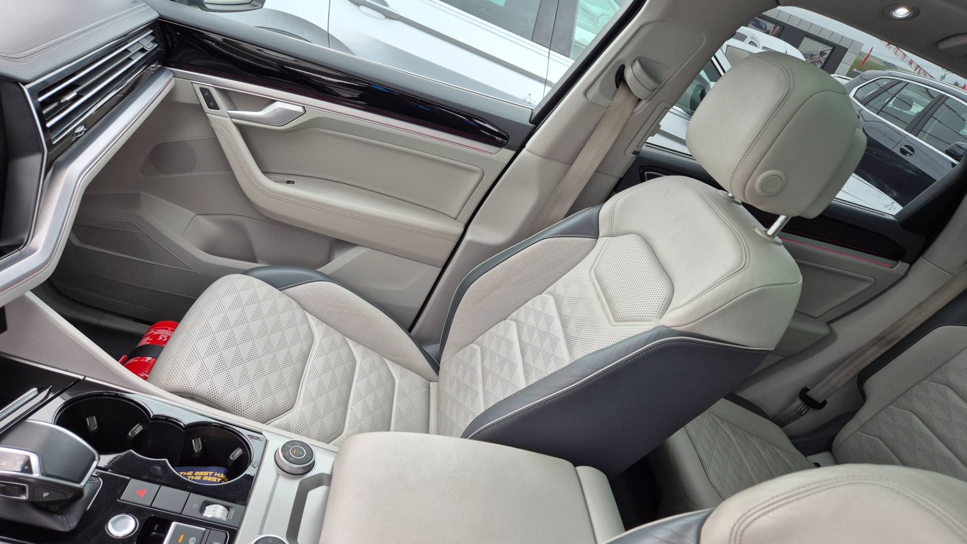 Volkswagen Touareg 3.0 V6 TDI SCR 286k Elegance 4Motion Tiptronic – Obrázok 30