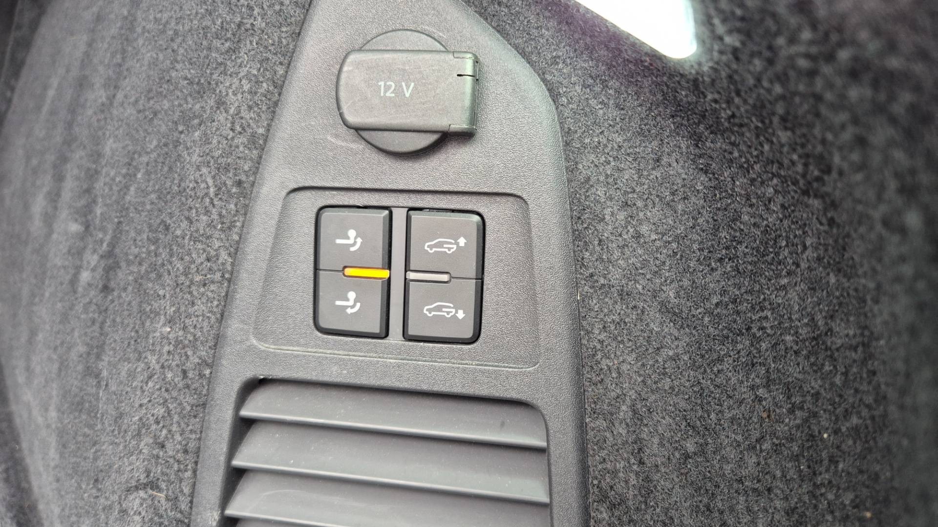 Volkswagen Touareg 3.0 V6 TDI SCR 286k Elegance 4Motion Tiptronic – Obrázok 20