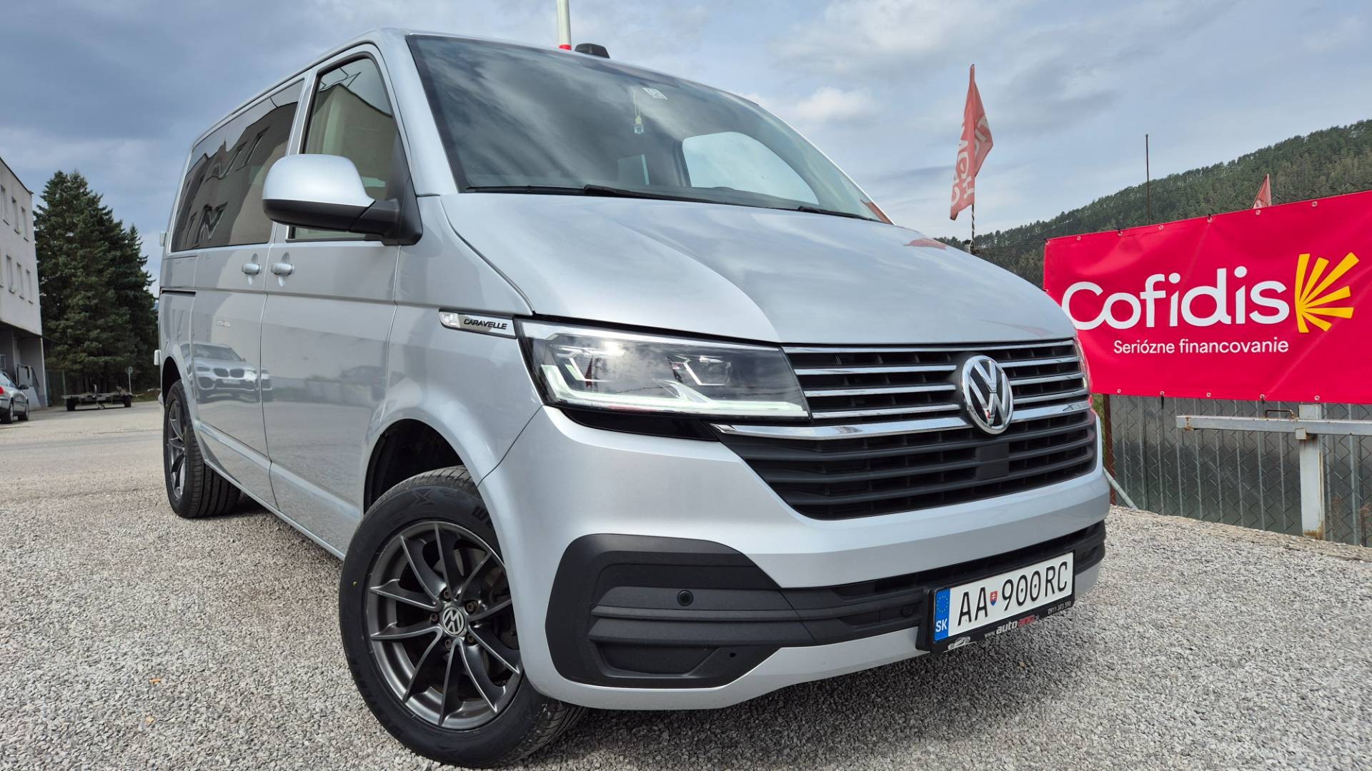 Volkswagen T6 Caravelle 2.0 TDI 150k KR Highline DSG – Obrázok 3