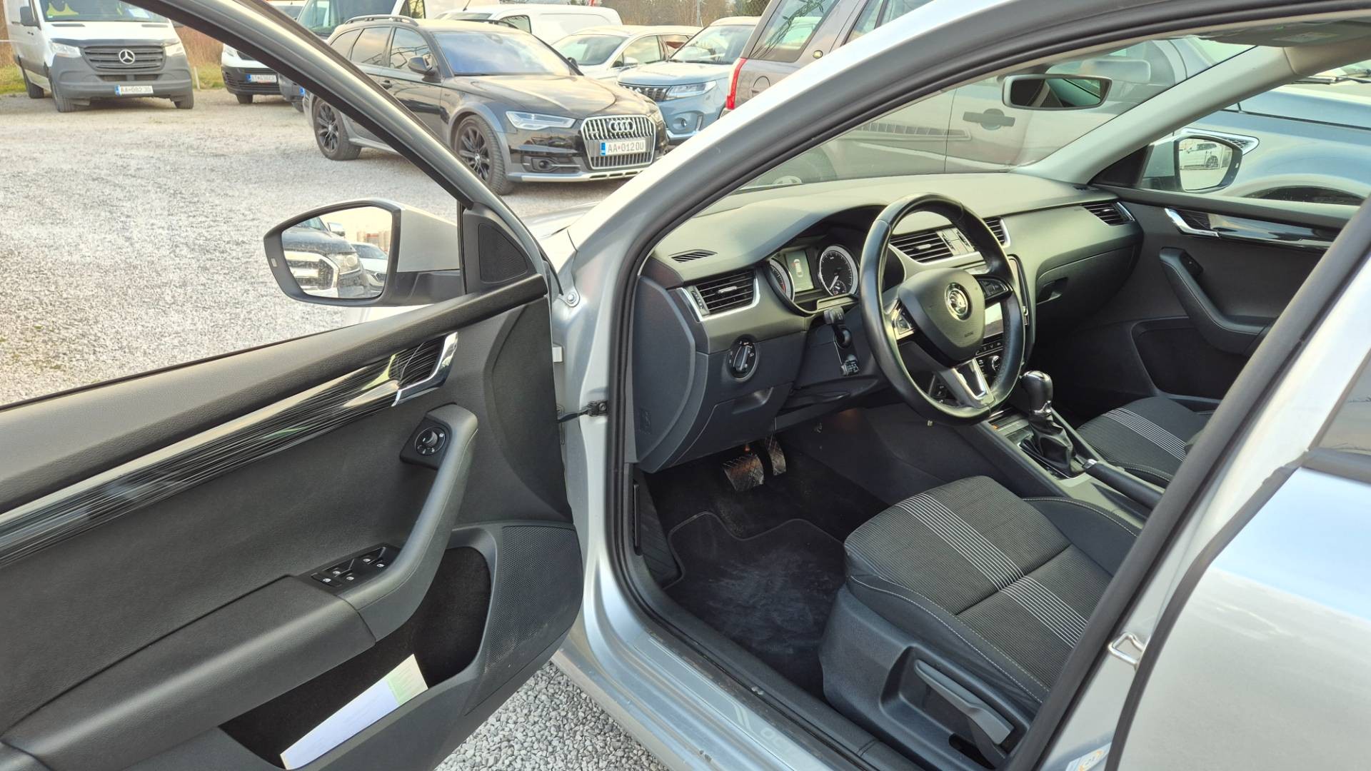 Škoda Octavia Combi 2.0 TDI Style DSG EU6 – Obrázok 24