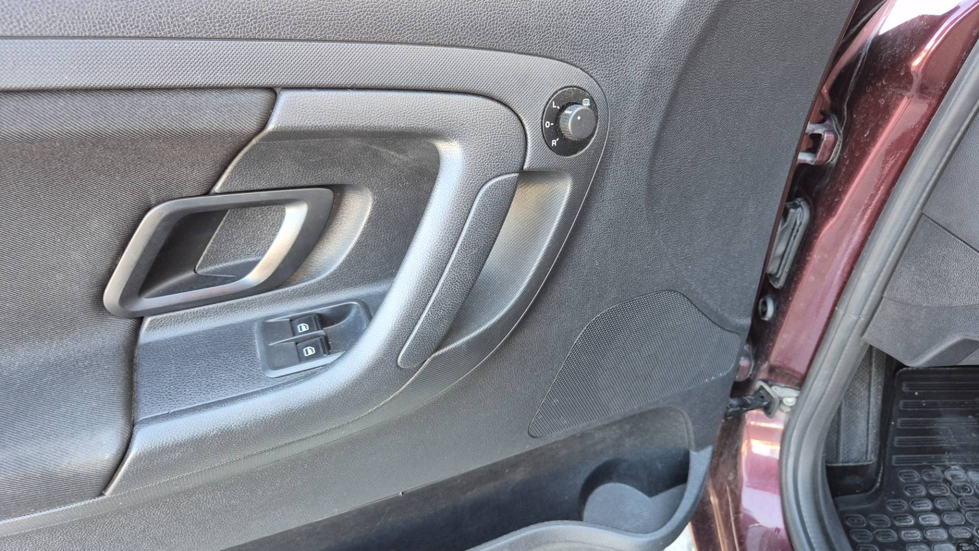 Škoda Fabia 1.2 TSI Ambiente – Obrázok 21