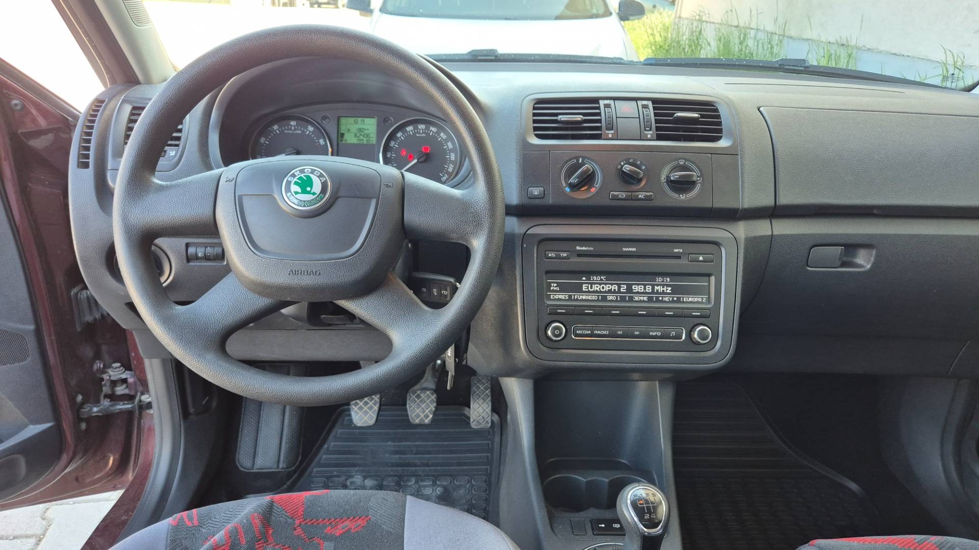 Škoda Fabia 1.2 TSI Ambiente – Obrázok 17