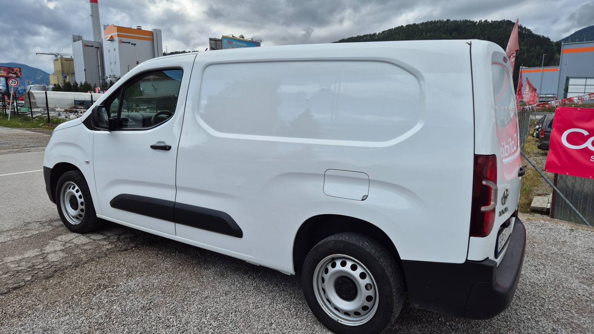 Toyota Proace City 1.5 D Long – Obrázok 7