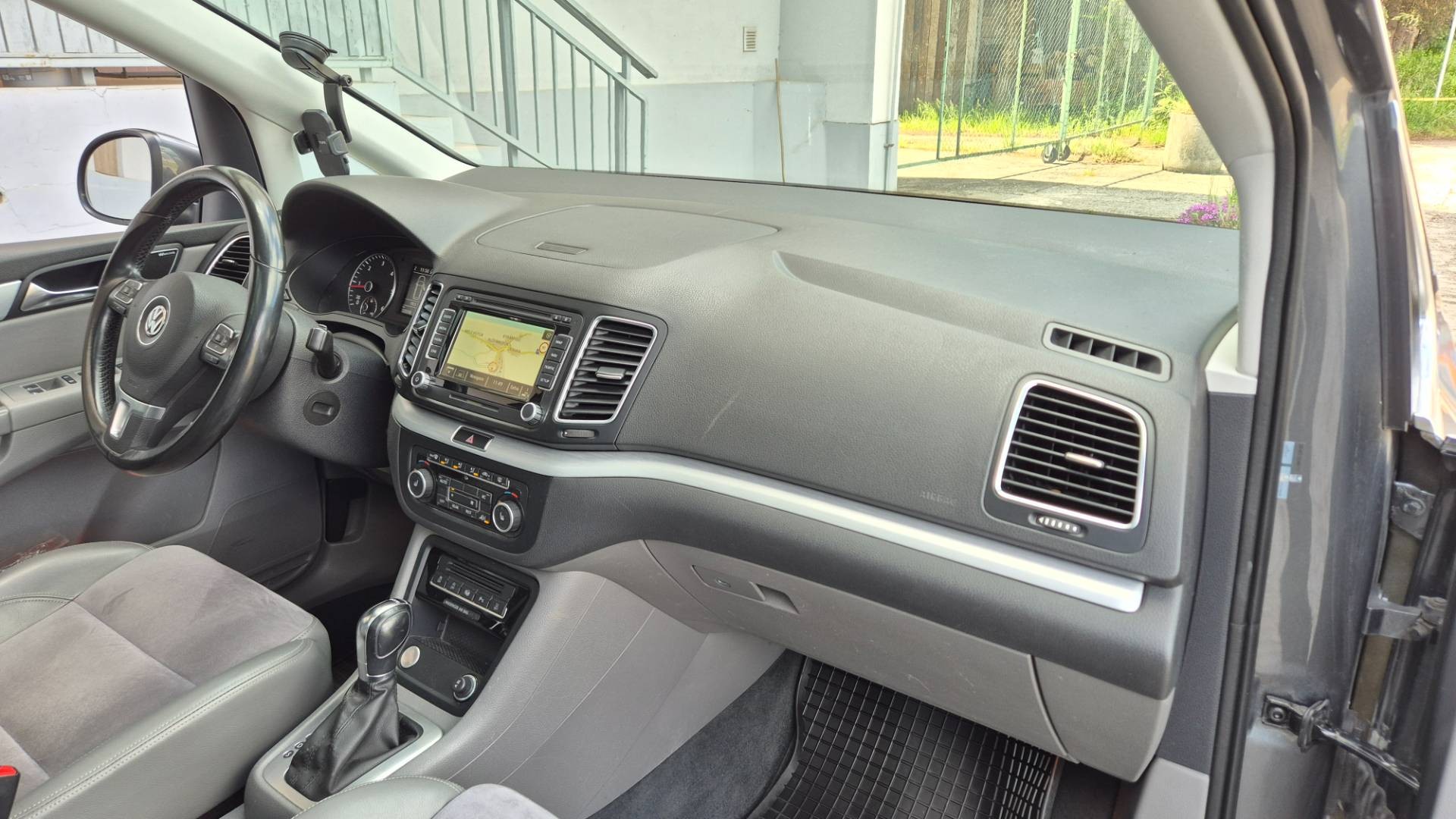 Volkswagen Sharan 2.0 TDI BMT 170k Highline DSG – Obrázok 33