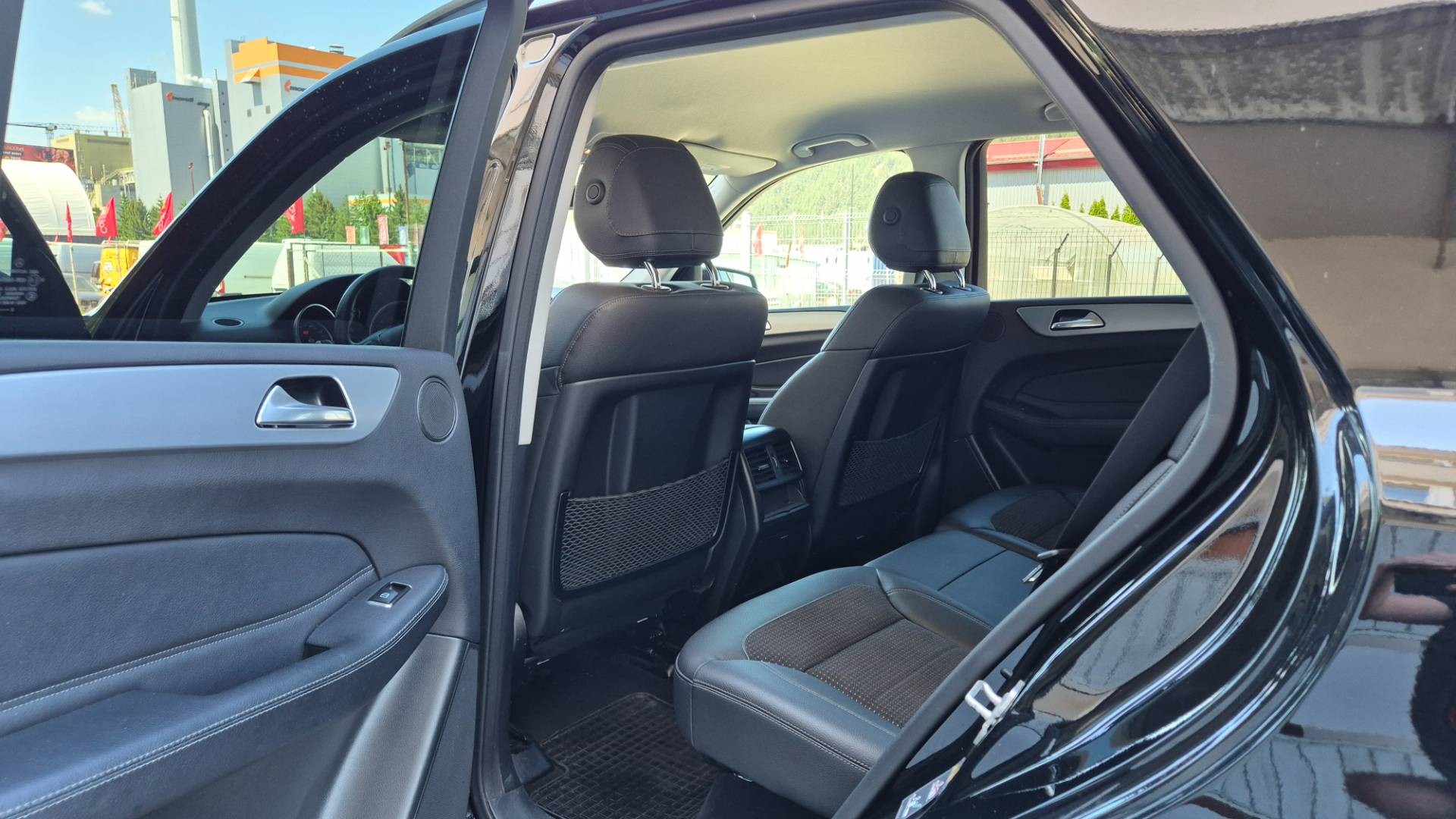 Mercedes-Benz GLE SUV 350d 4matic A/T – Obrázok 19