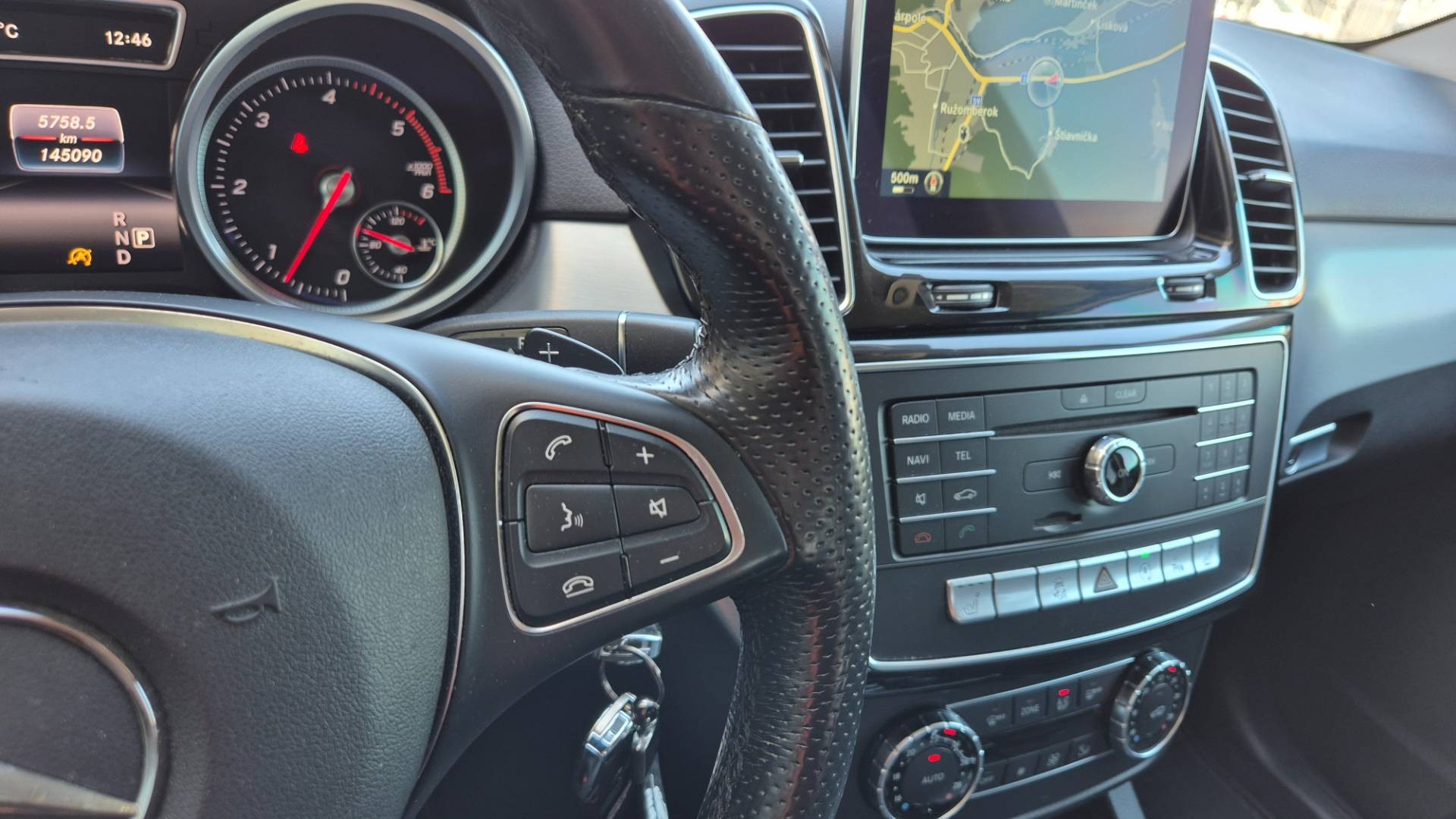 Mercedes-Benz GLE SUV 350d 4matic A/T – Obrázok 35
