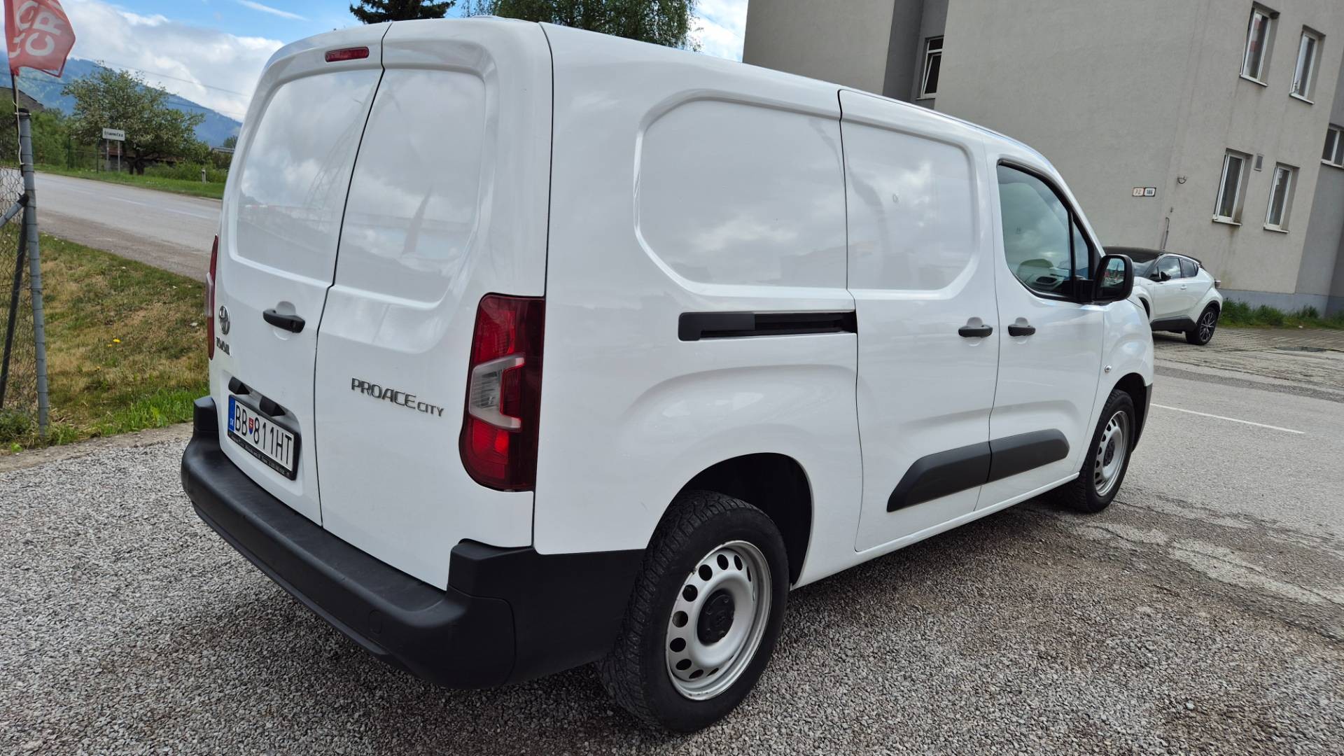 Toyota Proace City 1.5 D Long – Obrázok 4