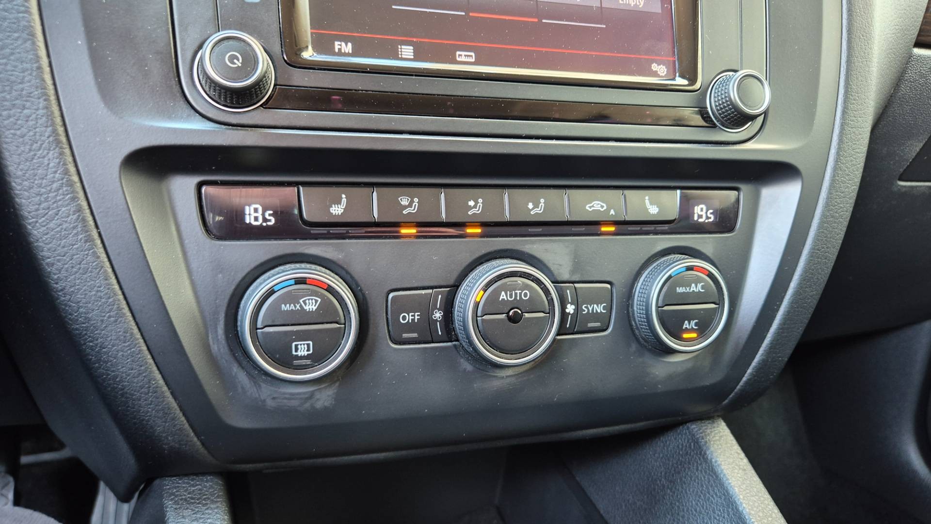 Volkswagen Jetta 1.2 TSI Comfortline – Obrázok 30