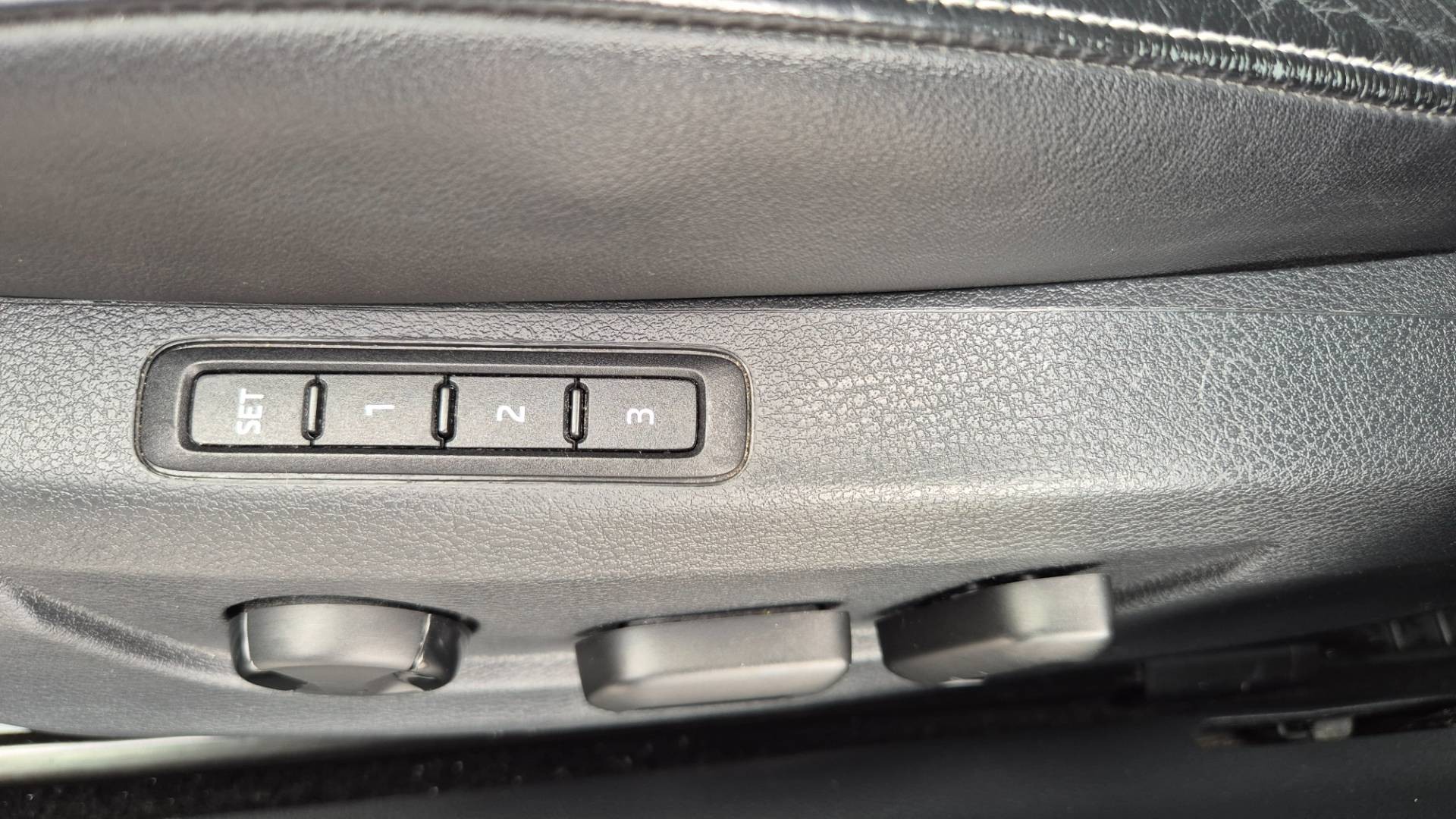 Škoda Superb Combi 2.0 TDI SCR Sportline 4x4 DSG – Obrázok 30