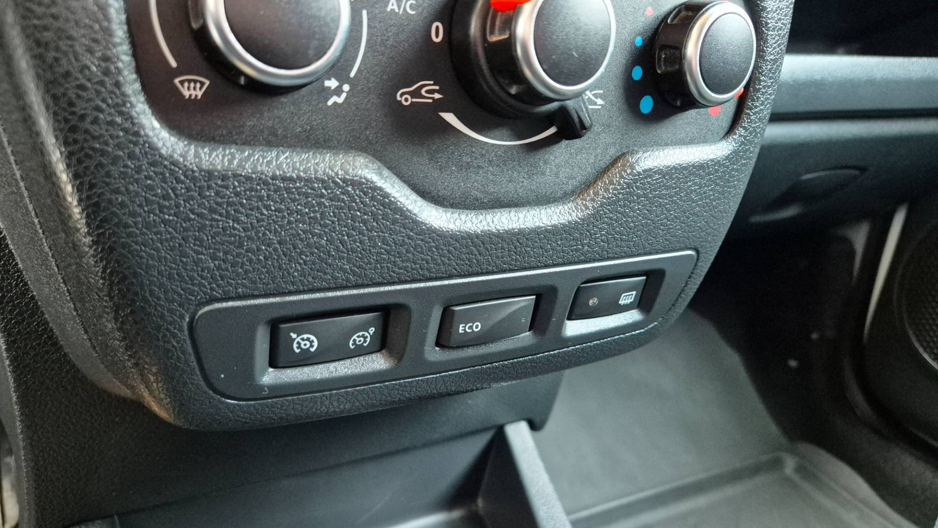 Dacia Dokker 1.5 dCi Arctica E6 – Obrázok 29