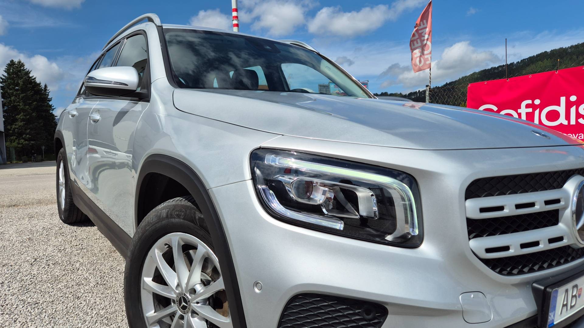 Mercedes-Benz GLB 200d A/T – Obrázok 13