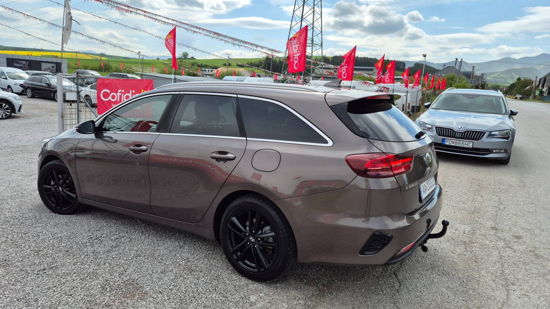 Kia Ceed SW 1.6 CRDi 136k Gold A/T – Obrázok 10