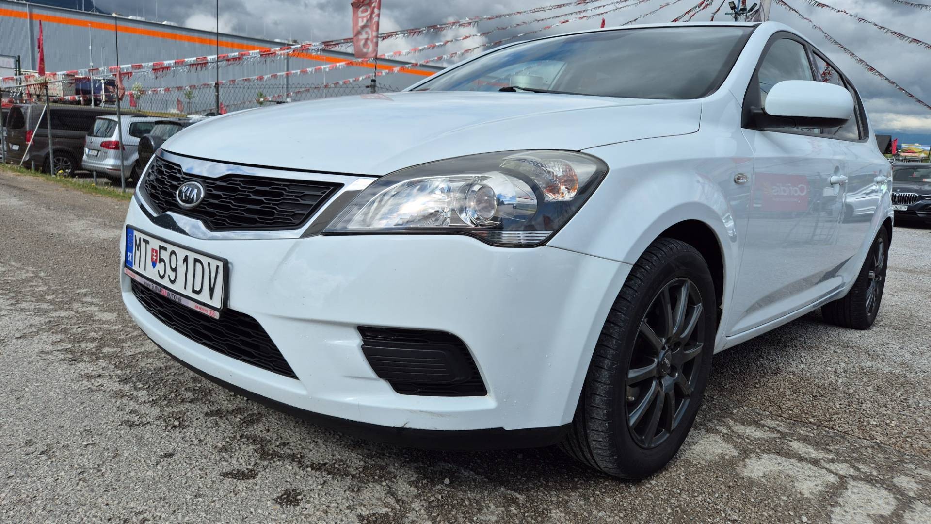 Kia Cee´d 1.6 CRDi VGT EX – Obrázok 19