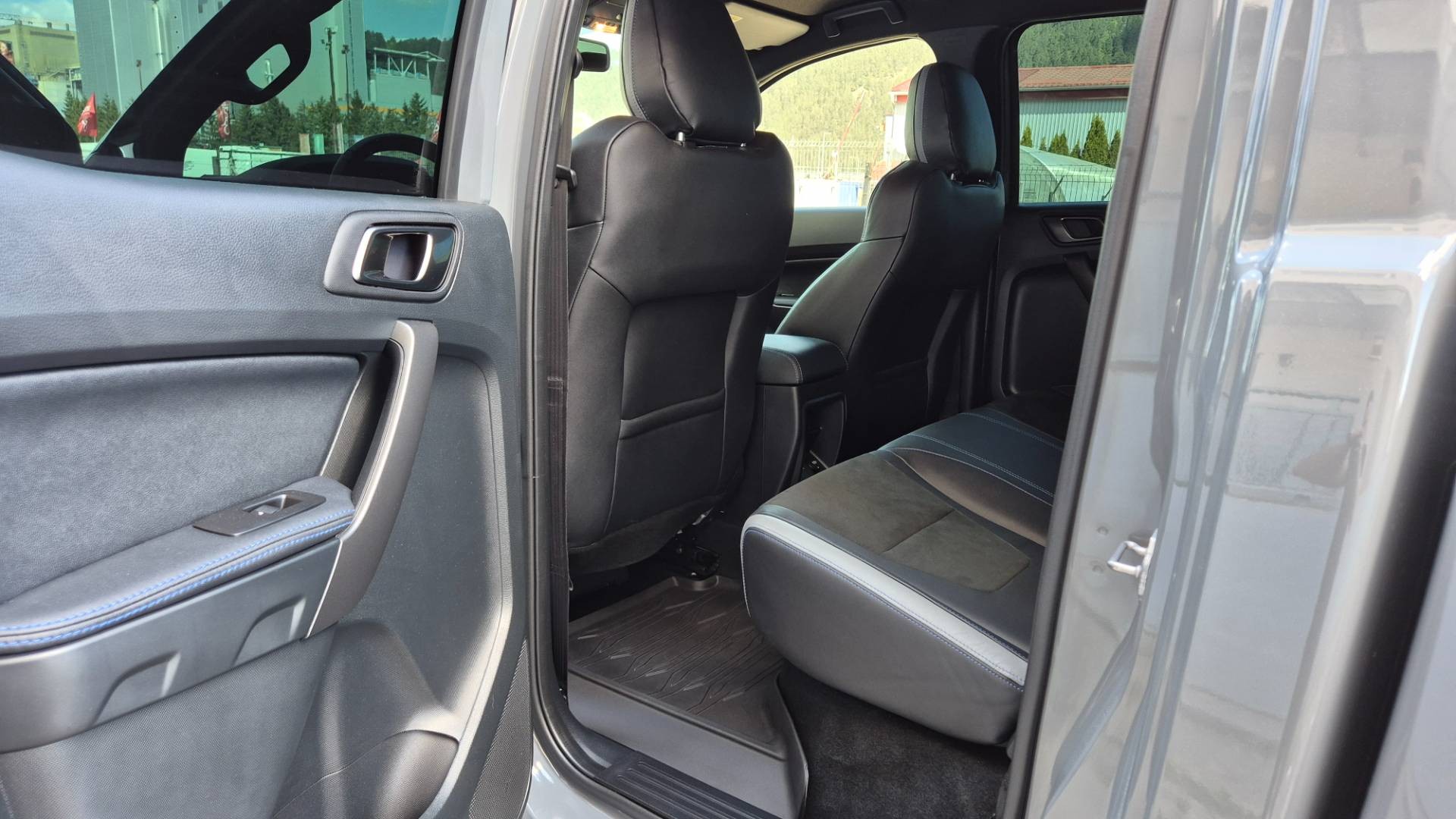 Ford Ranger Raptor 2.0 TDCi EcoBlue BiTurbo 4WD Double Cab A/T – Obrázok 19