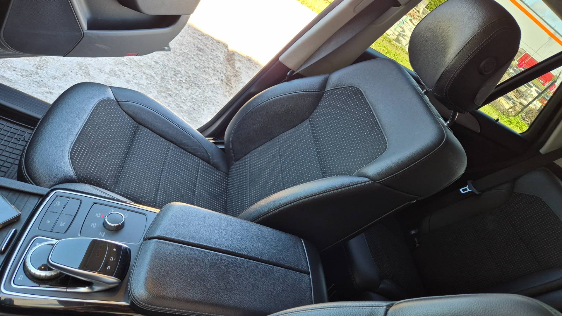 Mercedes-Benz GLE SUV 350d 4matic A/T – Obrázok 24