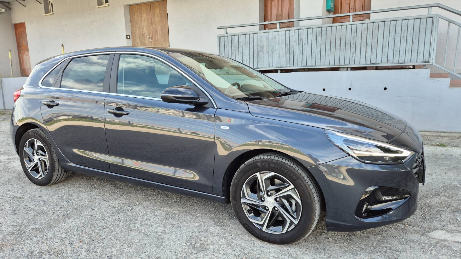 Hyundai i30 1.5 T-GDi mHEV Play DCT – Obrázok 40