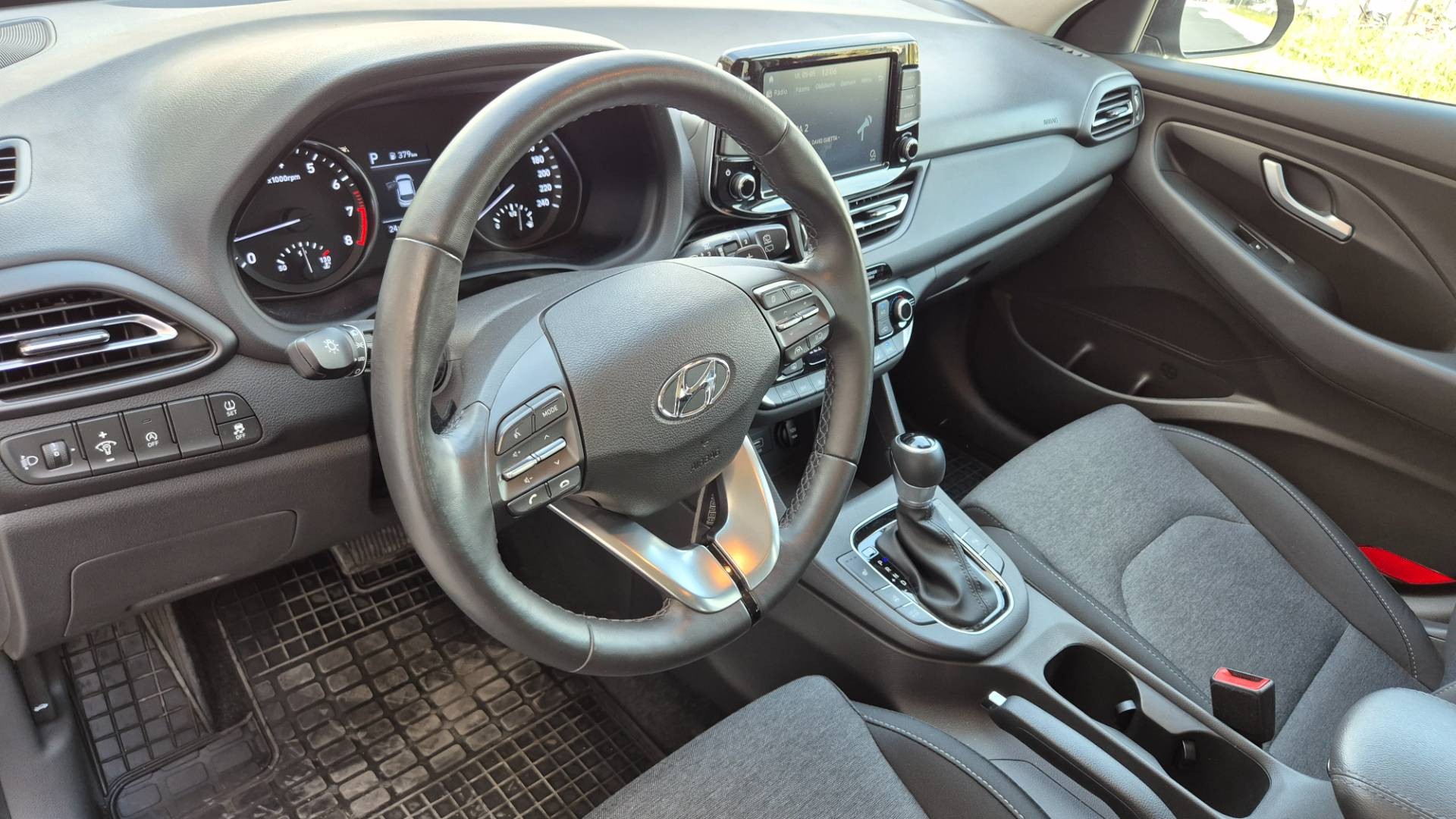 Hyundai i30 1.5 T-GDi mHEV Play DCT – Obrázok 26