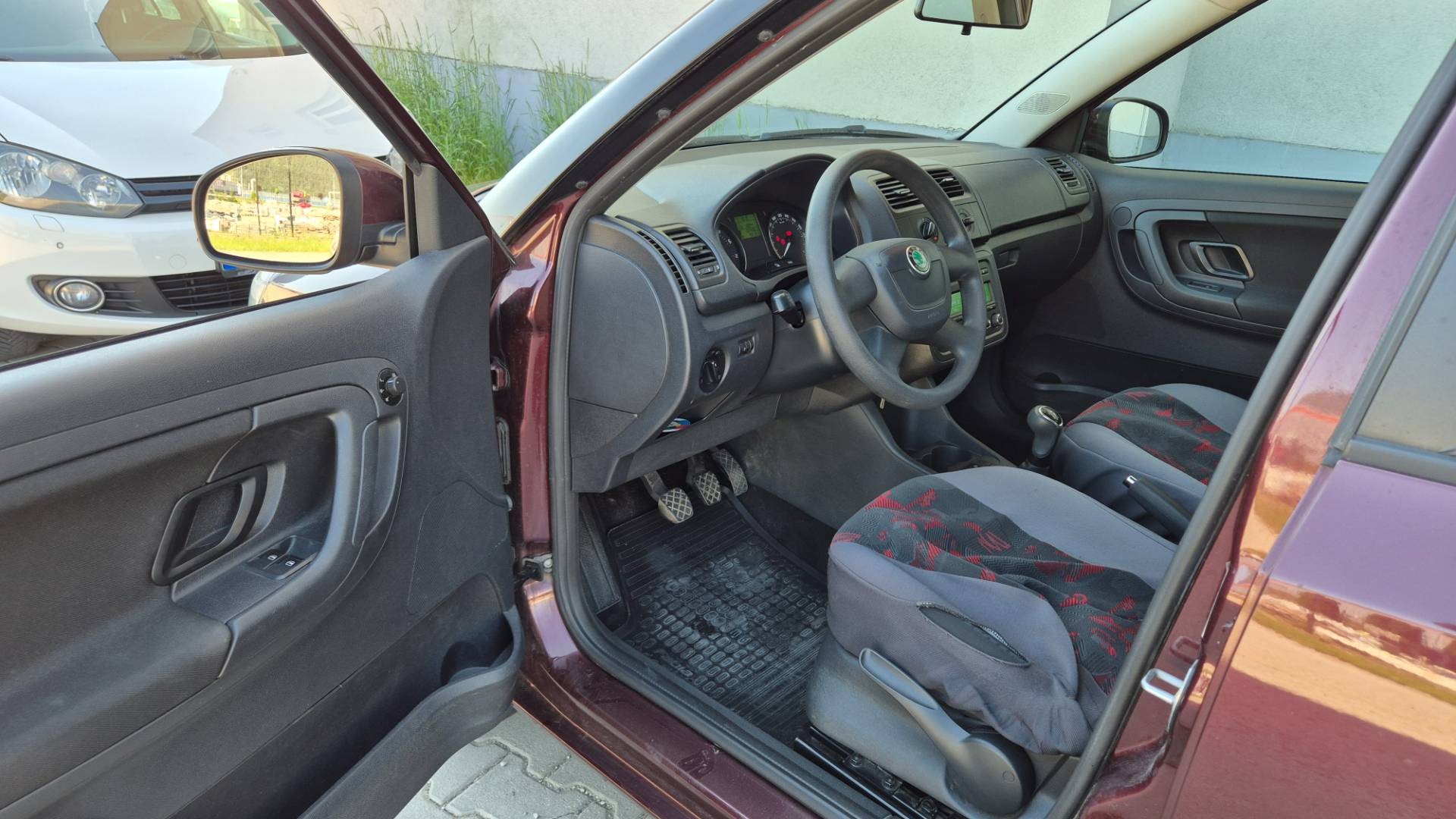 Škoda Fabia 1.2 TSI Ambiente – Obrázok 18