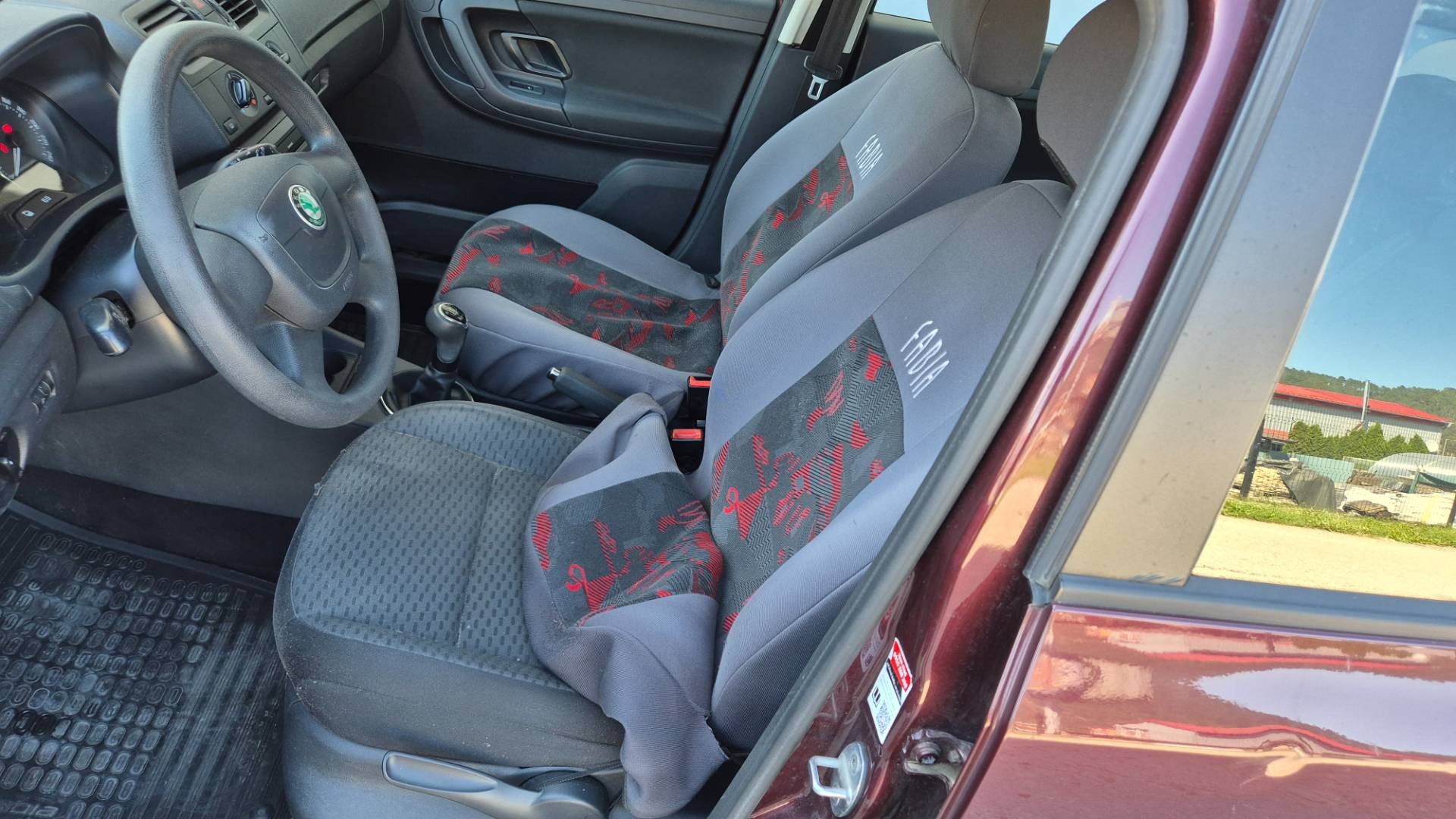 Škoda Fabia 1.2 TSI Ambiente – Obrázok 19