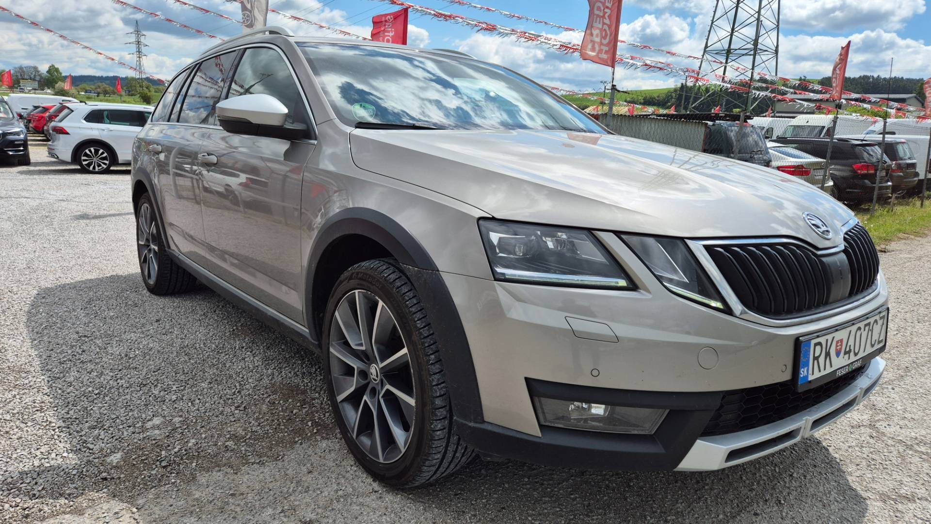 Škoda Octavia Combi 2.0 TDI 184k Scout DSG 4x4 – Obrázok 2
