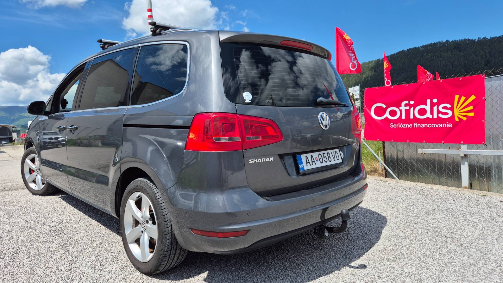 Volkswagen Sharan 2.0 TDI BMT 170k Highline DSG – Obrázok 17