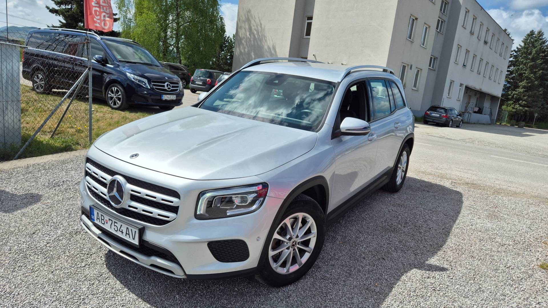 Mercedes-Benz GLB 200d A/T – Obrázok 2