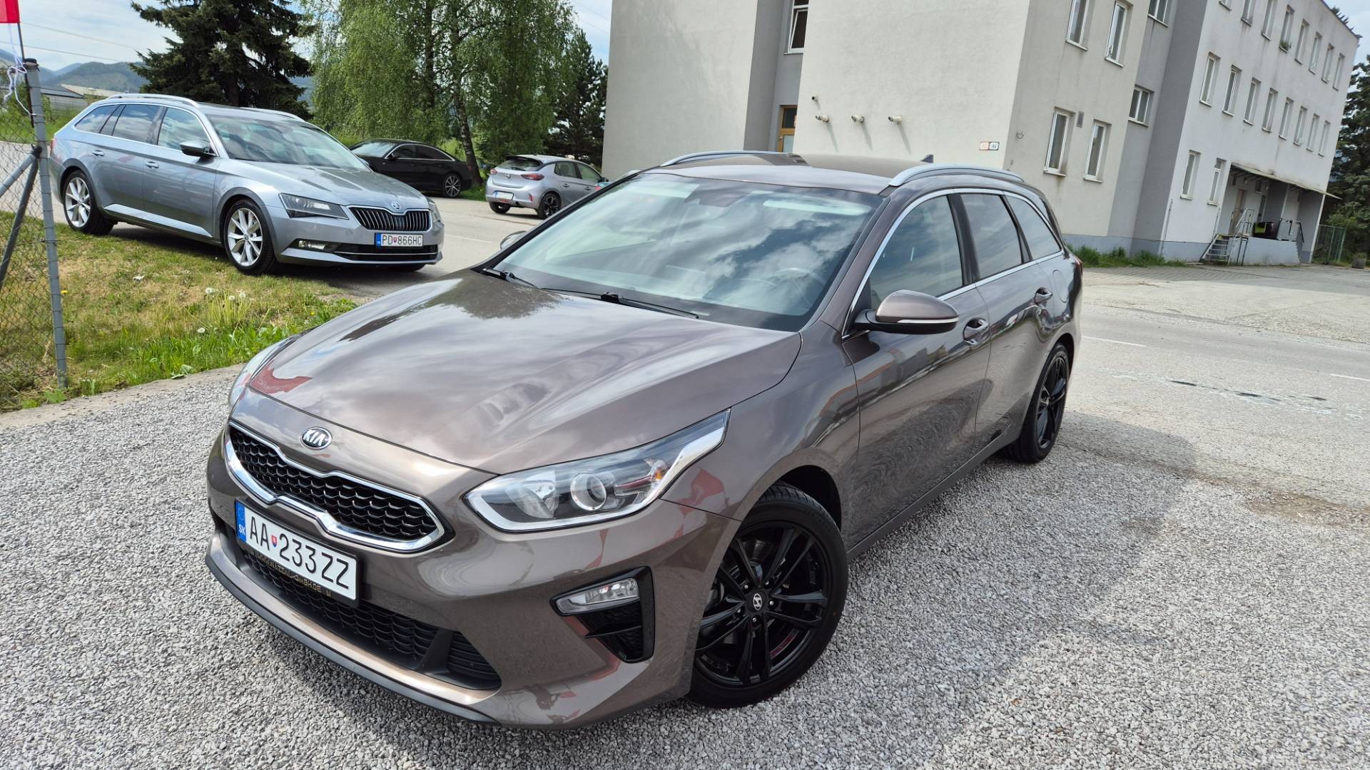 Kia Ceed SW 1.6 CRDi 136k Gold A/T – Obrázok 2