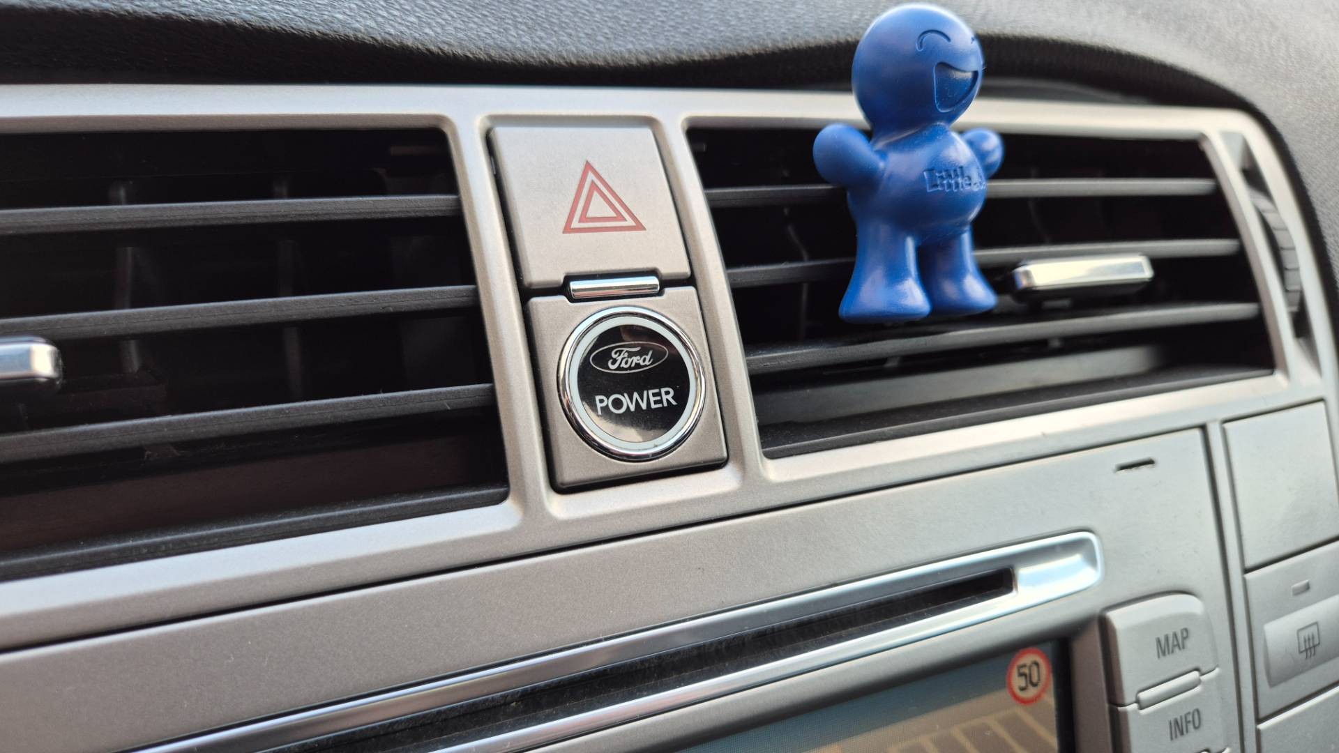 Ford Kuga 2.0 TDCi DPF Titanium 2WD – Obrázok 41