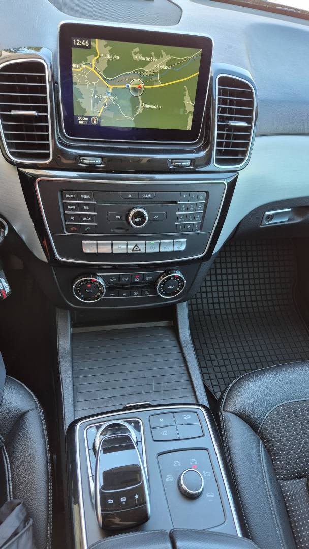 Mercedes-Benz GLE SUV 350d 4matic A/T – Obrázok 31