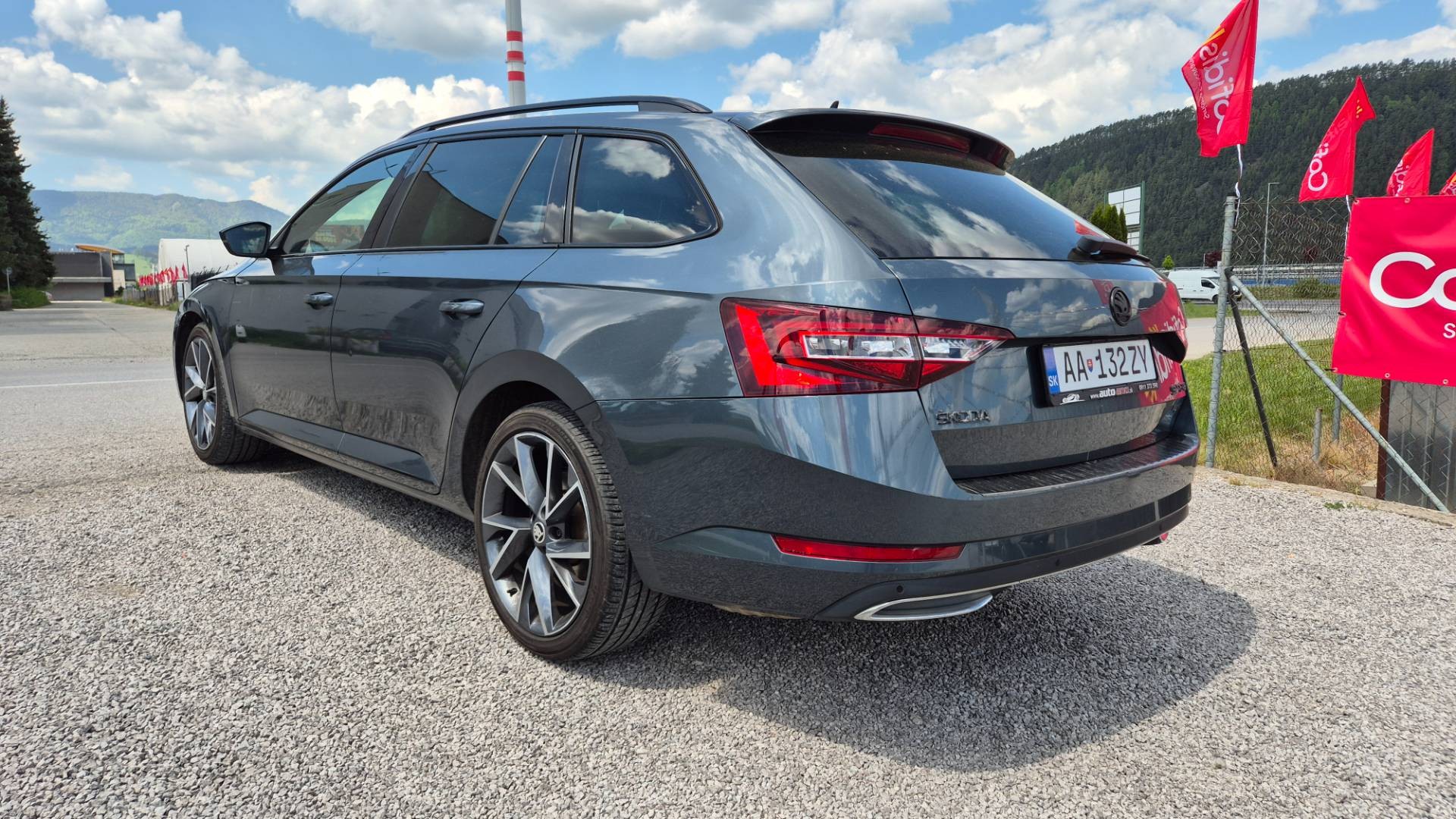 Škoda Superb Combi 2.0 TDI SCR Sportline 4x4 DSG – Obrázok 6