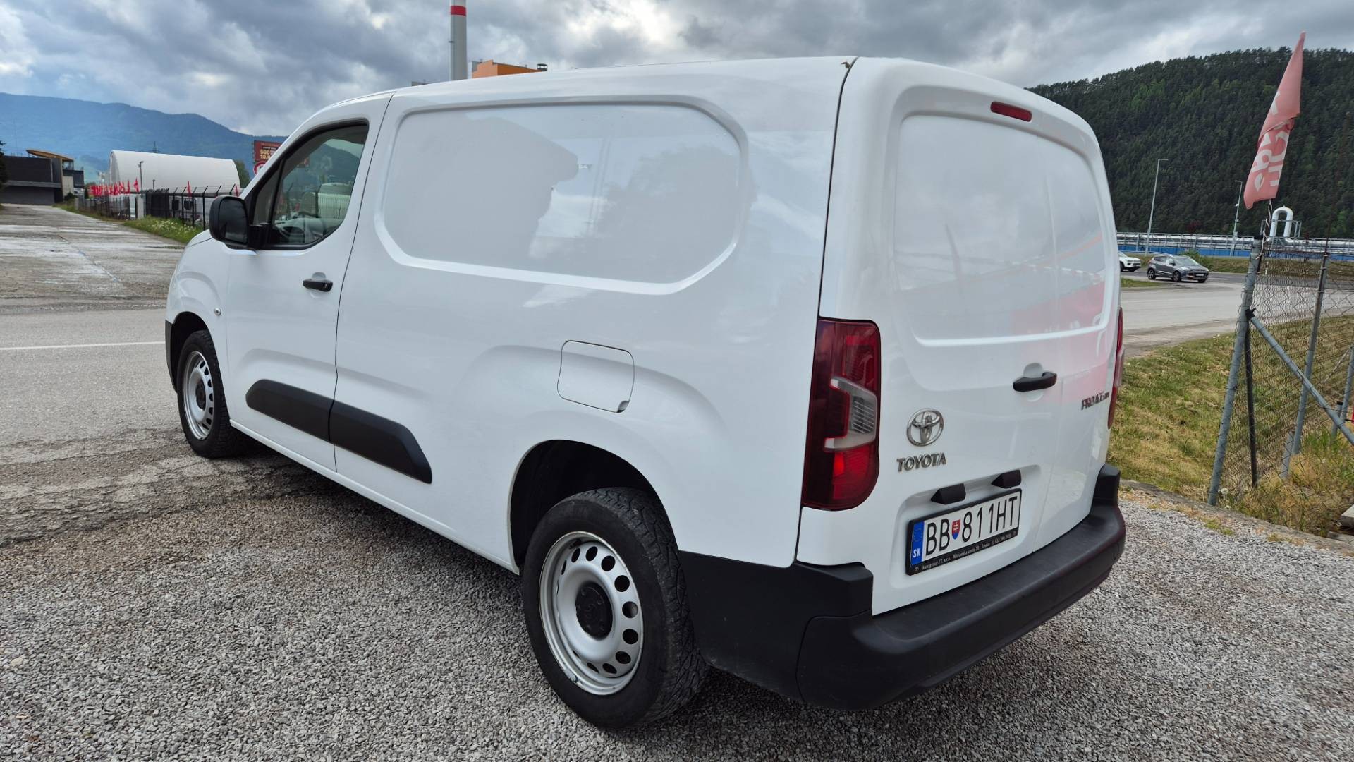 Toyota Proace City 1.5 D Long – Obrázok 6