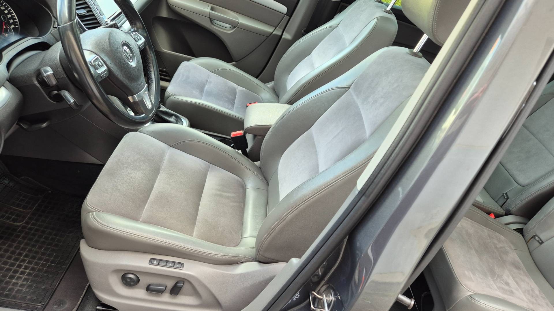 Volkswagen Sharan 2.0 TDI BMT 170k Highline DSG – Obrázok 23