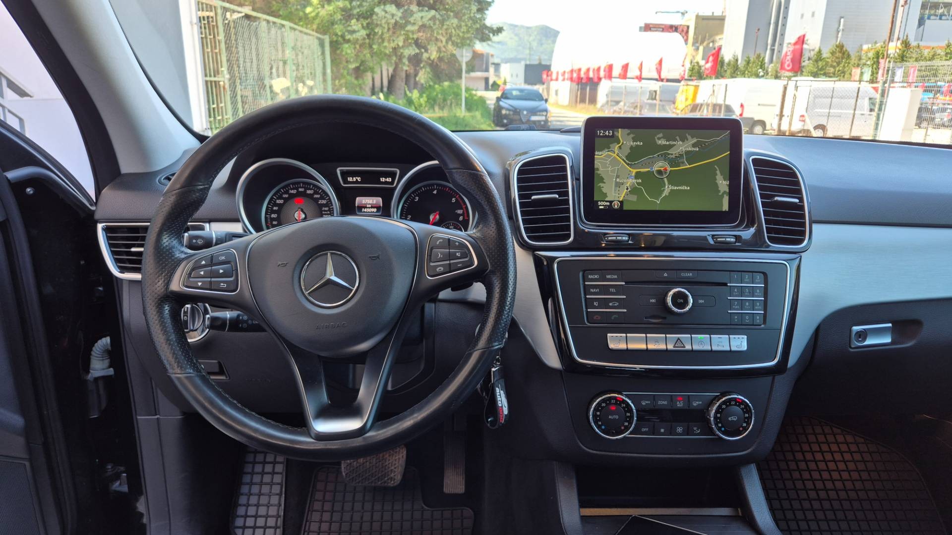 Mercedes-Benz GLE SUV 350d 4matic A/T – Obrázok 21