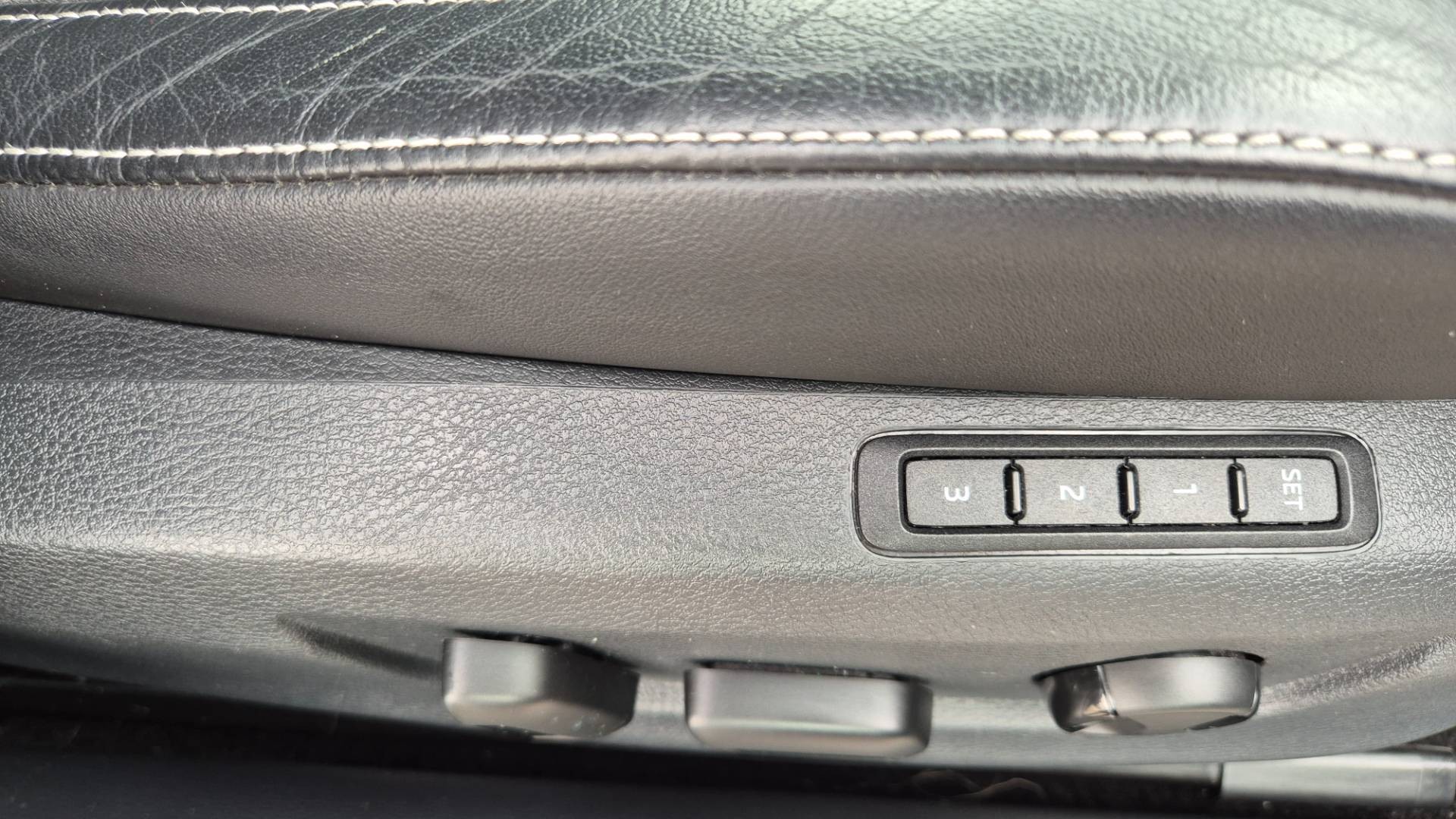 Škoda Superb Combi 2.0 TDI SCR Sportline 4x4 DSG – Obrázok 20