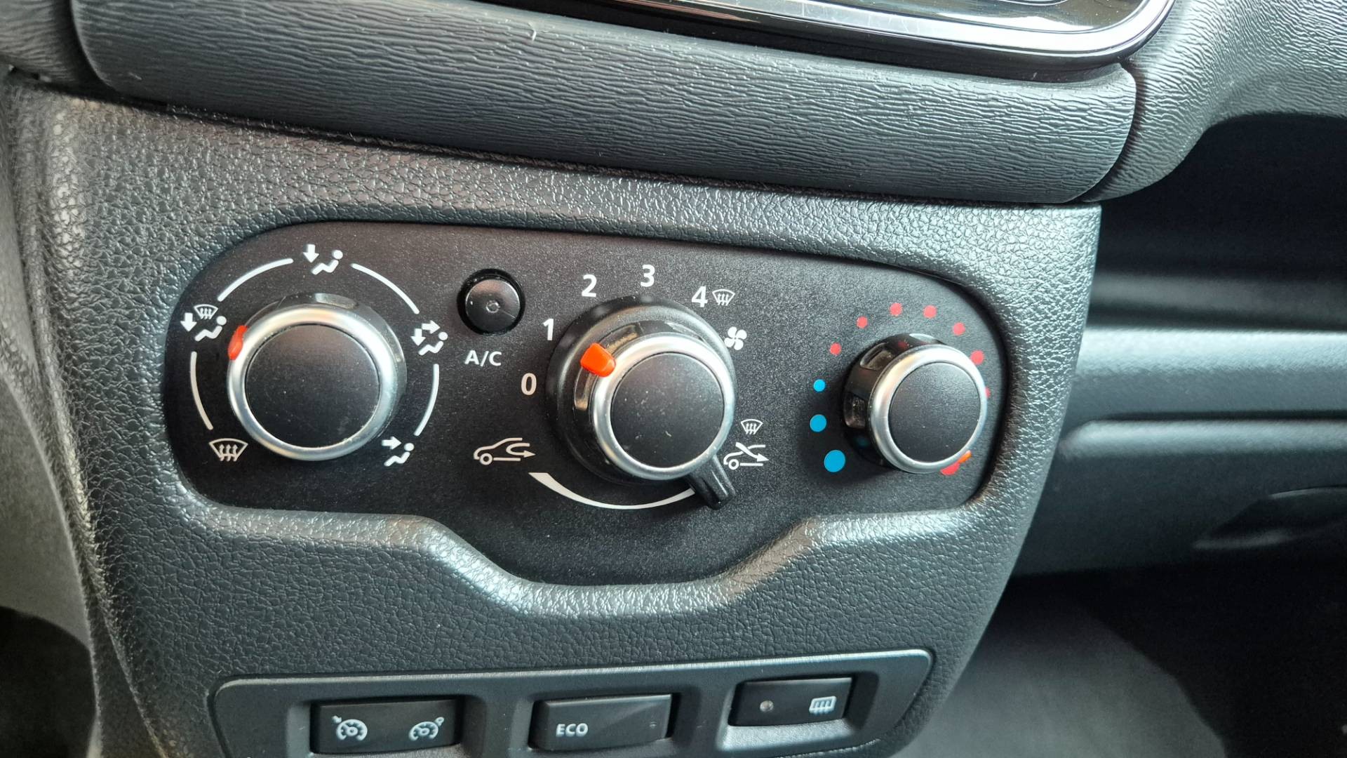 Dacia Dokker 1.5 dCi Arctica E6 – Obrázok 30