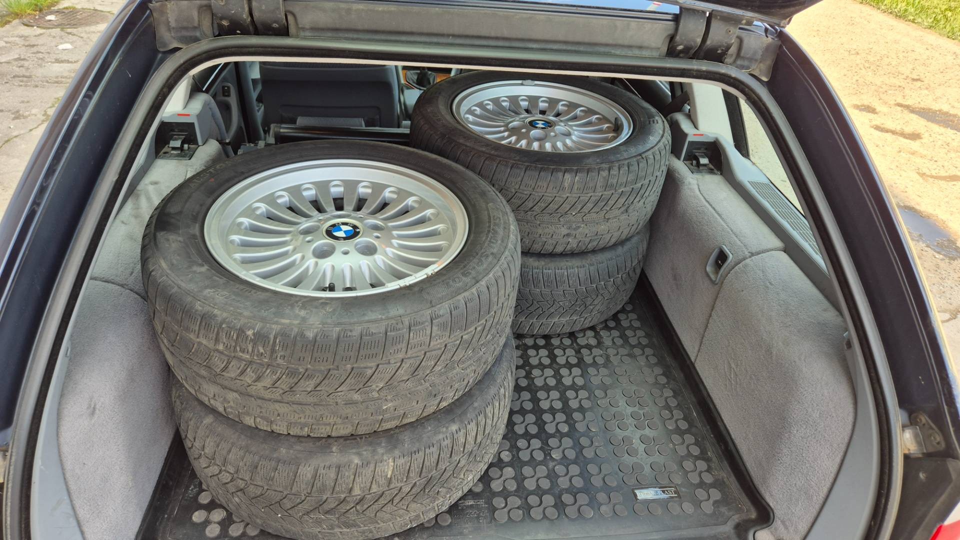 BMW Rad 5 Touring 525 dT – Obrázok 11