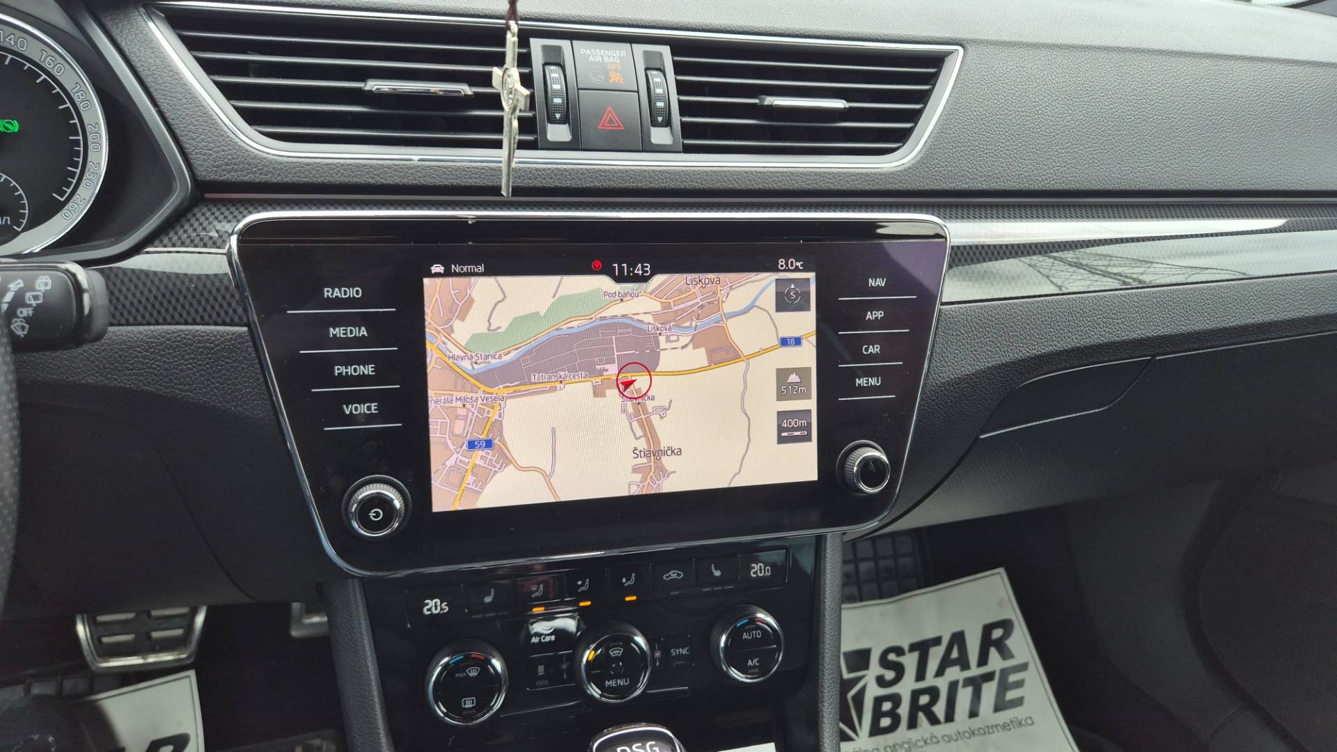 Škoda Superb Combi 2.0 TDI SCR Sportline 4x4 DSG – Obrázok 36