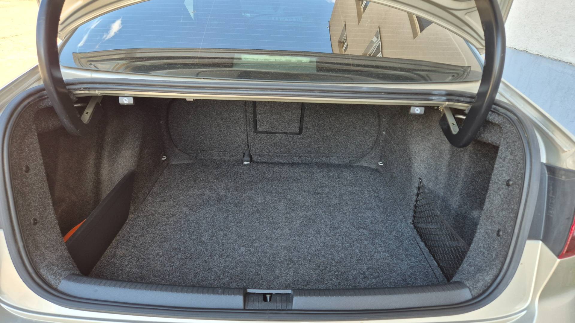 Volkswagen Jetta 1.2 TSI Comfortline – Obrázok 17