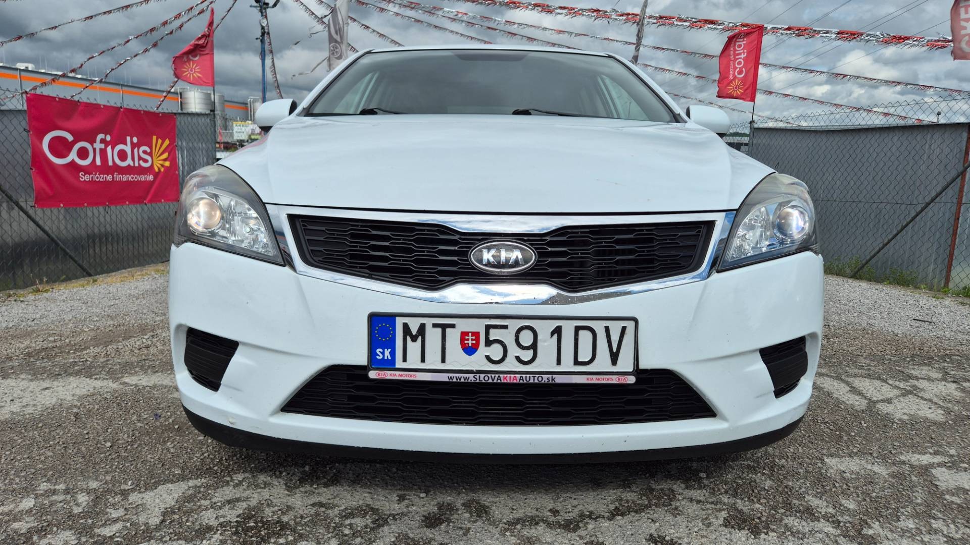Kia Cee´d 1.6 CRDi VGT EX – Obrázok 20