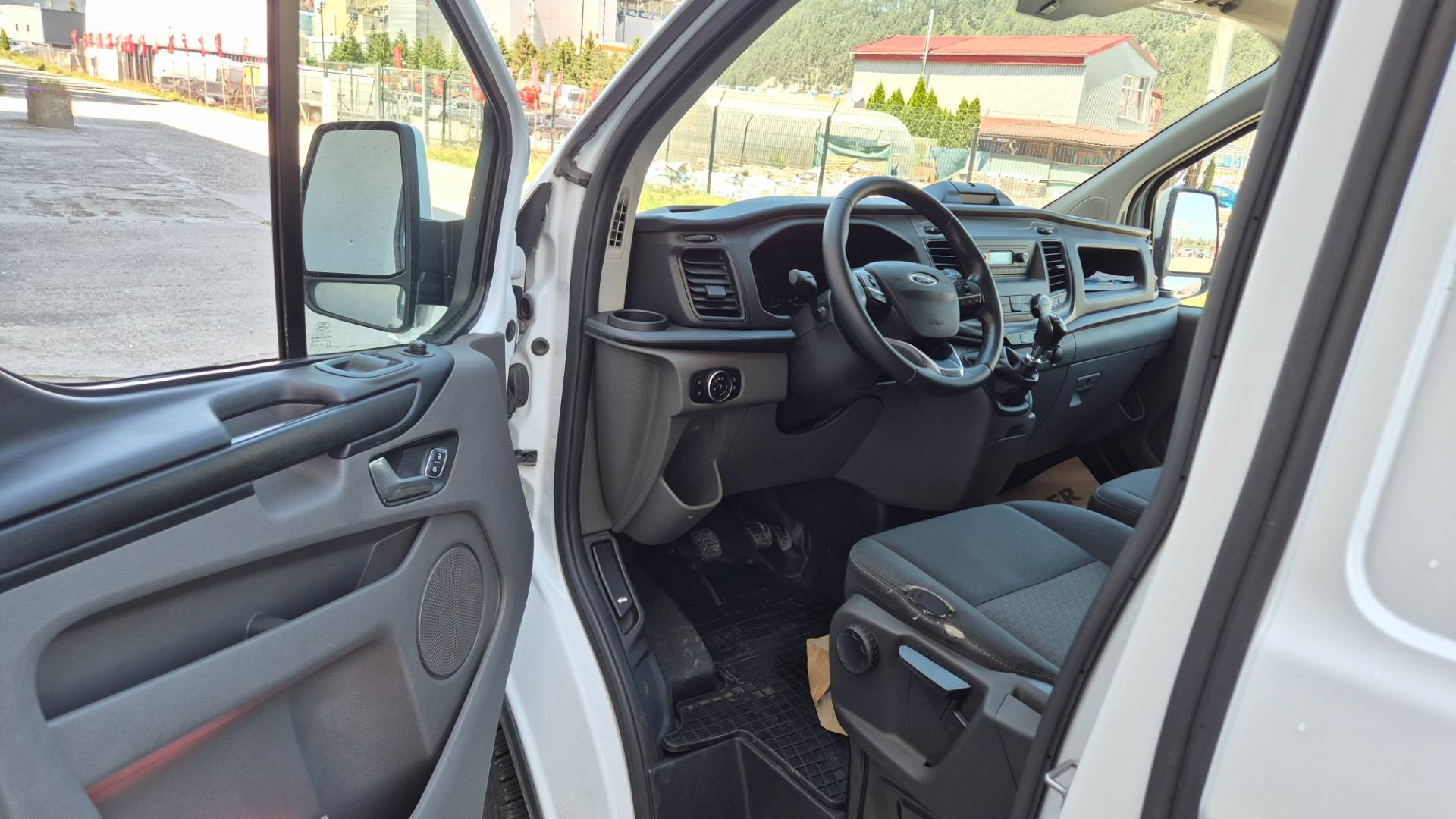 Ford Transit Custom 2.0 TDCi EcoBlue – Obrázok 28