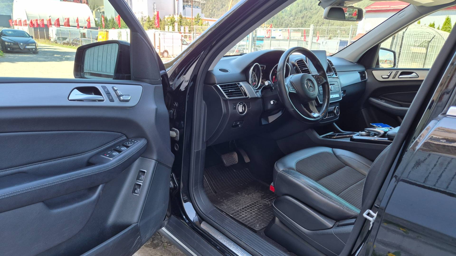 Mercedes-Benz GLE SUV 350d 4matic A/T – Obrázok 22
