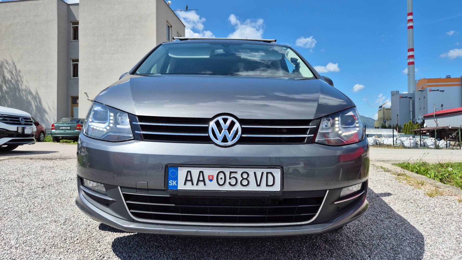 Volkswagen Sharan 2.0 TDI BMT 170k Highline DSG – Obrázok 3