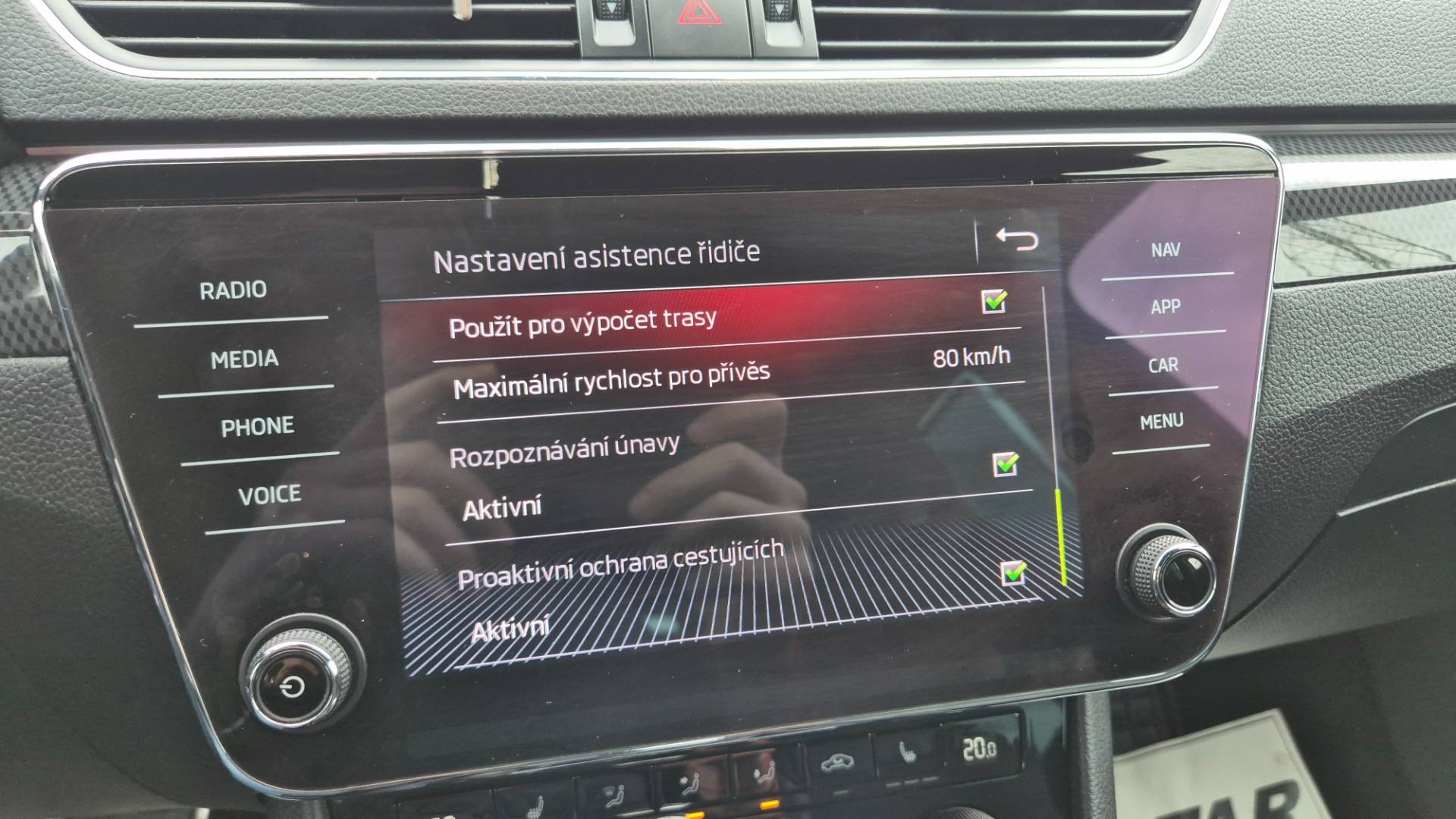 Škoda Superb Combi 2.0 TDI SCR Sportline 4x4 DSG – Obrázok 42